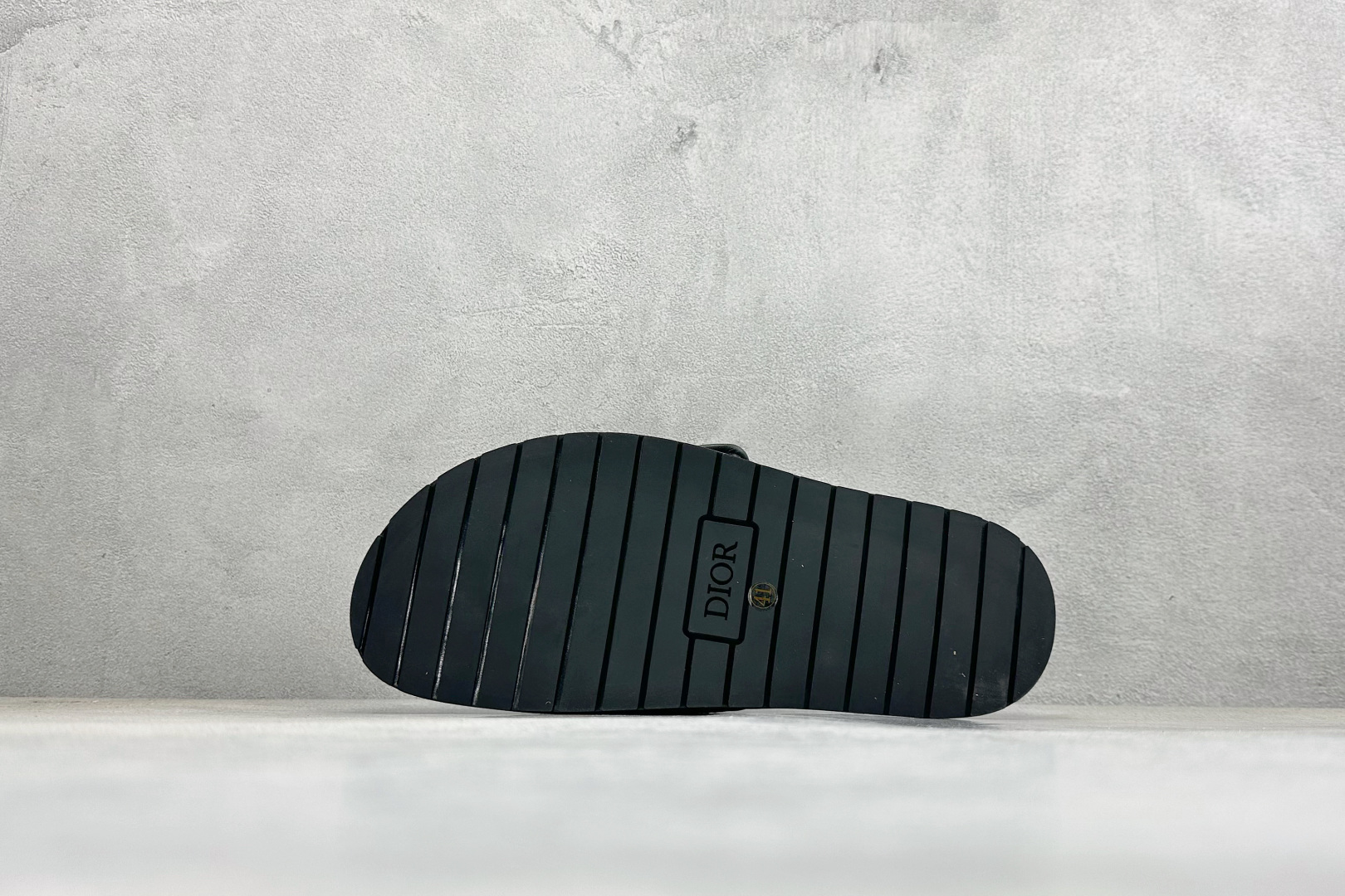 220 Dior迪奥 Alias系列 2026新品 圆头刺绣魔术贴拖鞋-Chinese UA Cheap High Quatity Brand Clothes Bags handbags Sneakers wholesale wholesaler seller from China Factory suppliers Fashion Clothing Shoes best Quality Beautiful Price 220 Dior迪奥 Alias系列 2026新品 圆头刺绣魔术贴拖鞋