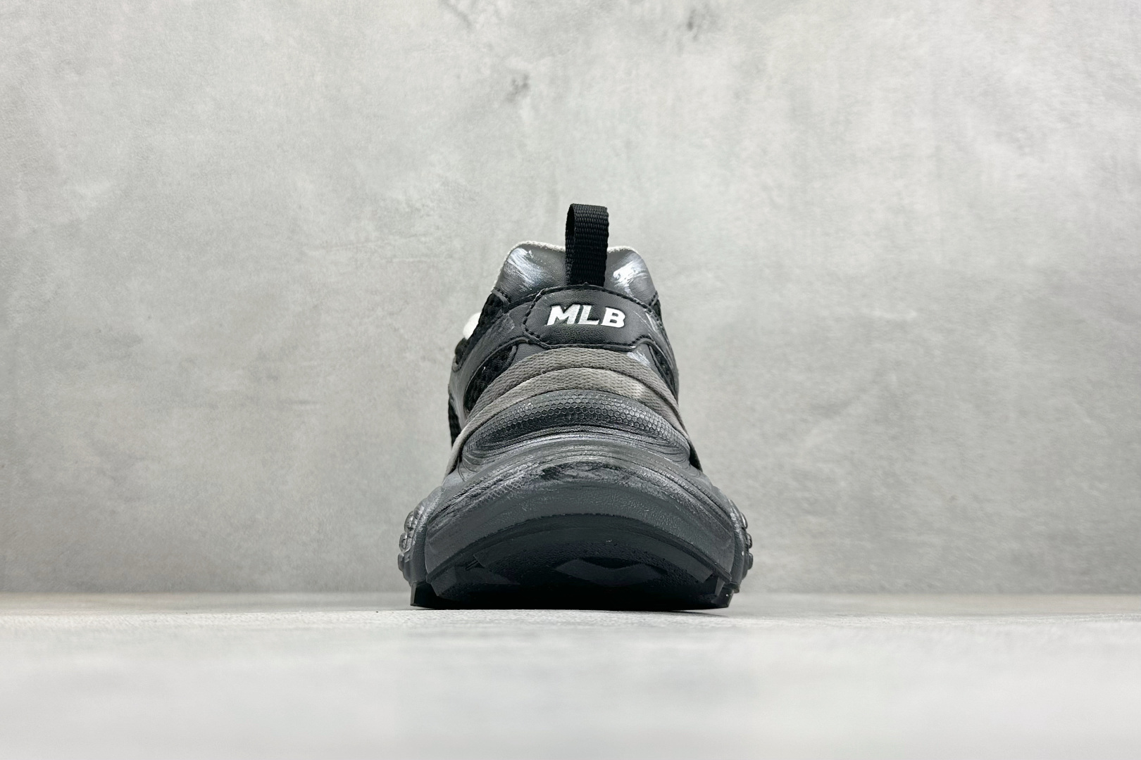 380 MLB NY 印花网红老爹跑鞋 手工定定制涂鸦恶作剧 3ASHWD15N