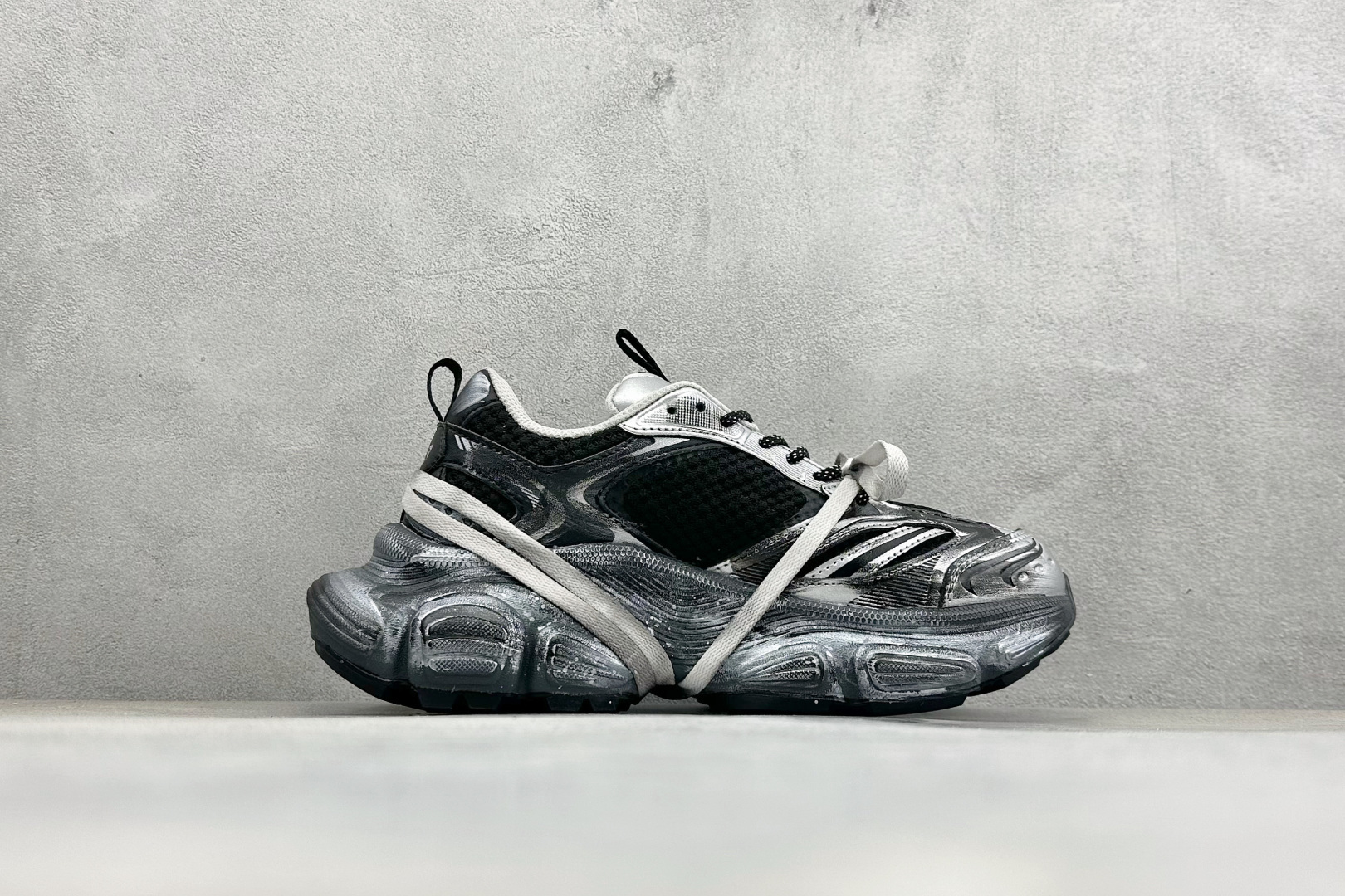 380 MLB NY 印花网红老爹跑鞋 手工定定制涂鸦恶作剧 3ASHWD15N