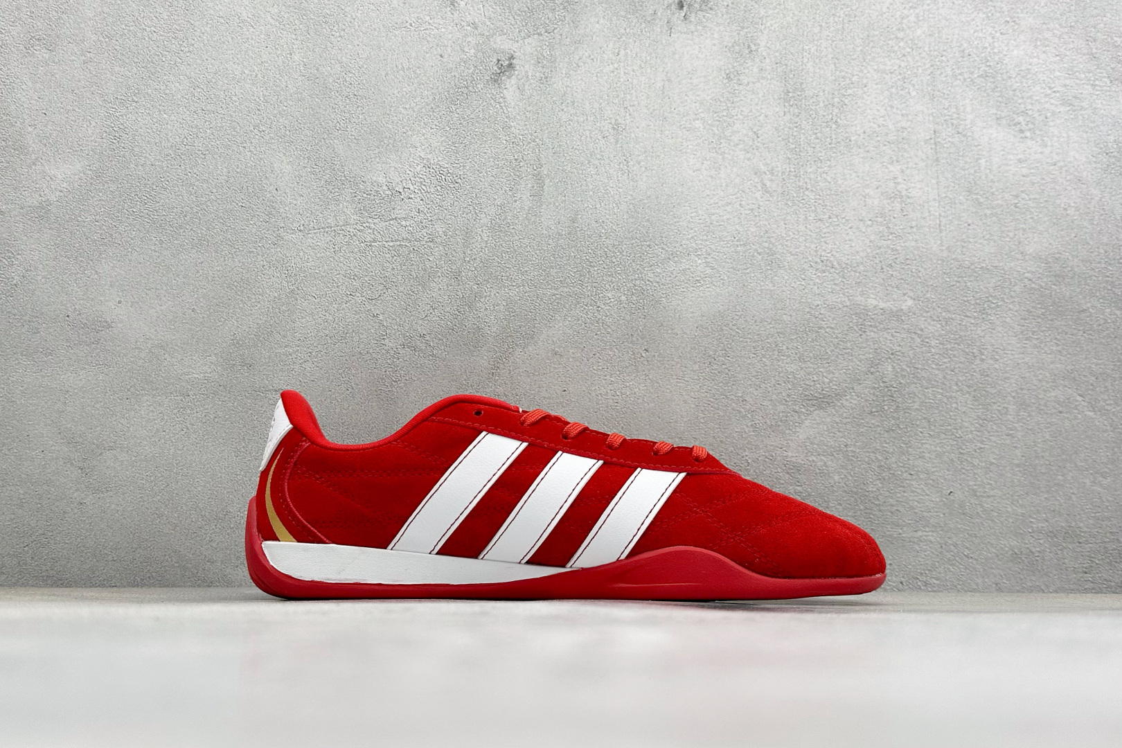 160 Adidas Originals Adiracer 2026 马年限定 CNY新年款 潮流运动防滑耐磨 阿迪达斯 低帮休闲跑步鞋 HQ9162