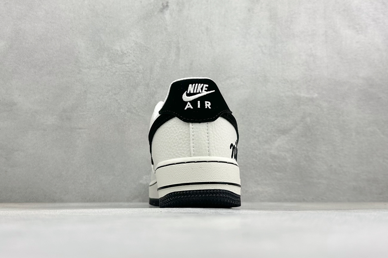 SC版Nike Air Force 1'07 Low 米白黑 空军一号低帮休闲板鞋 NH0601-546