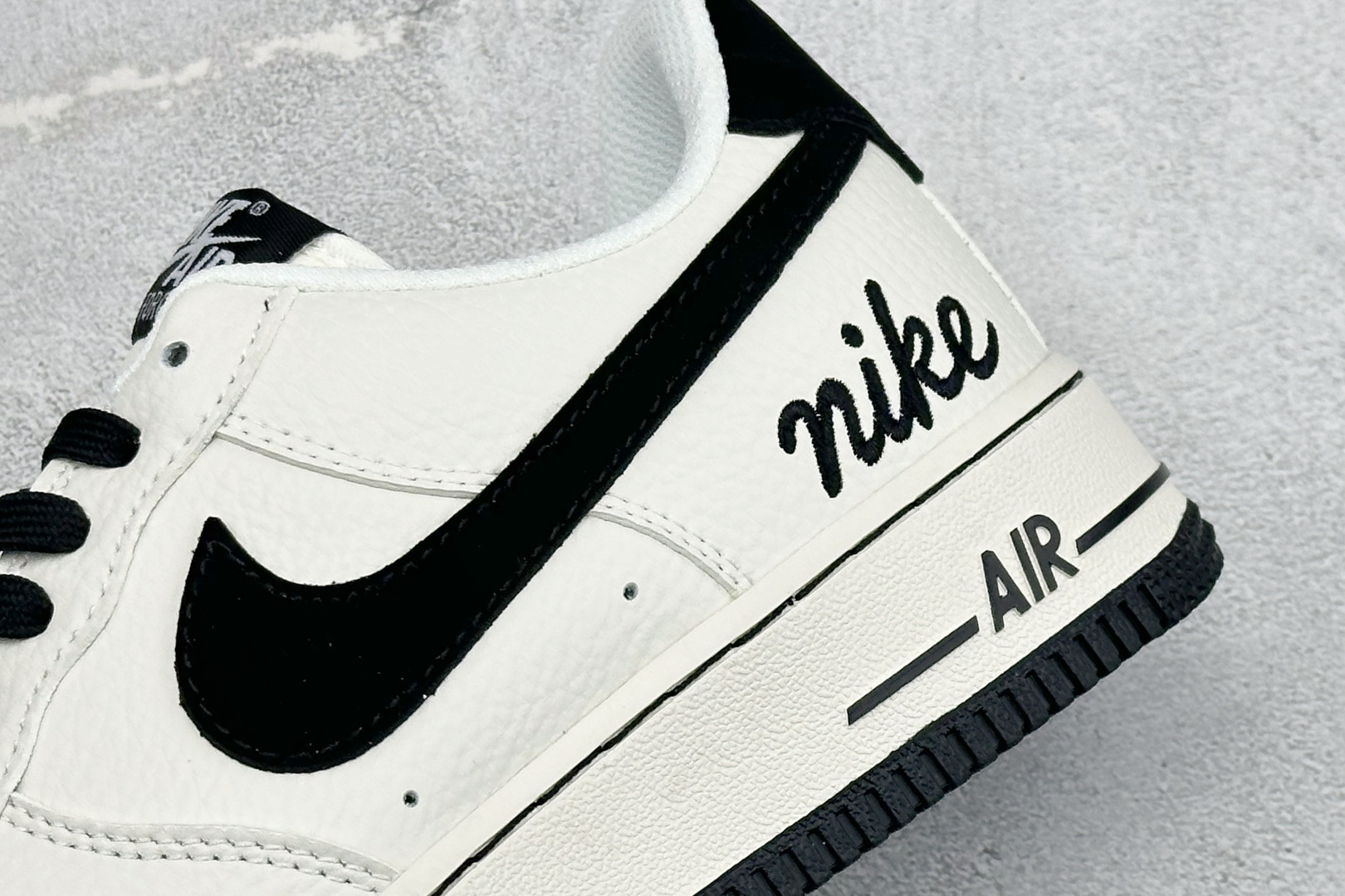 SC版Nike Air Force 1'07 Low 米白黑 空军一号低帮休闲板鞋 NH0601-546