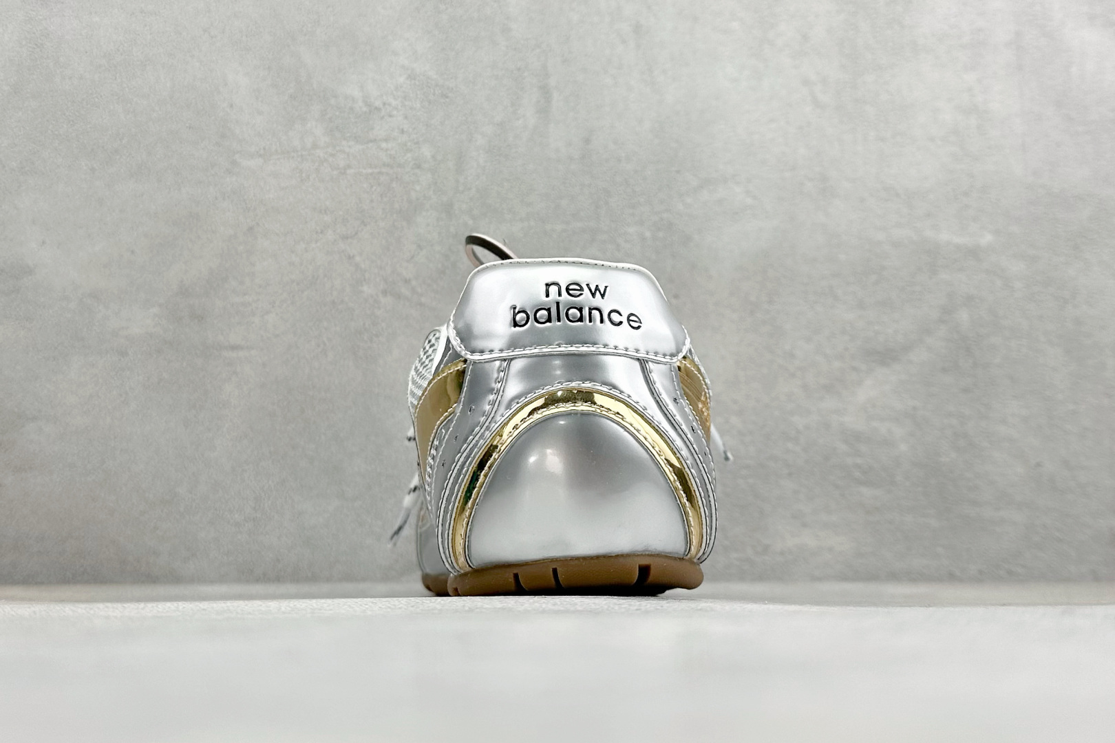 350 Miu Miu缪缪 x New Balance NB530 银色联名复古运动休闲阿甘德训鞋
