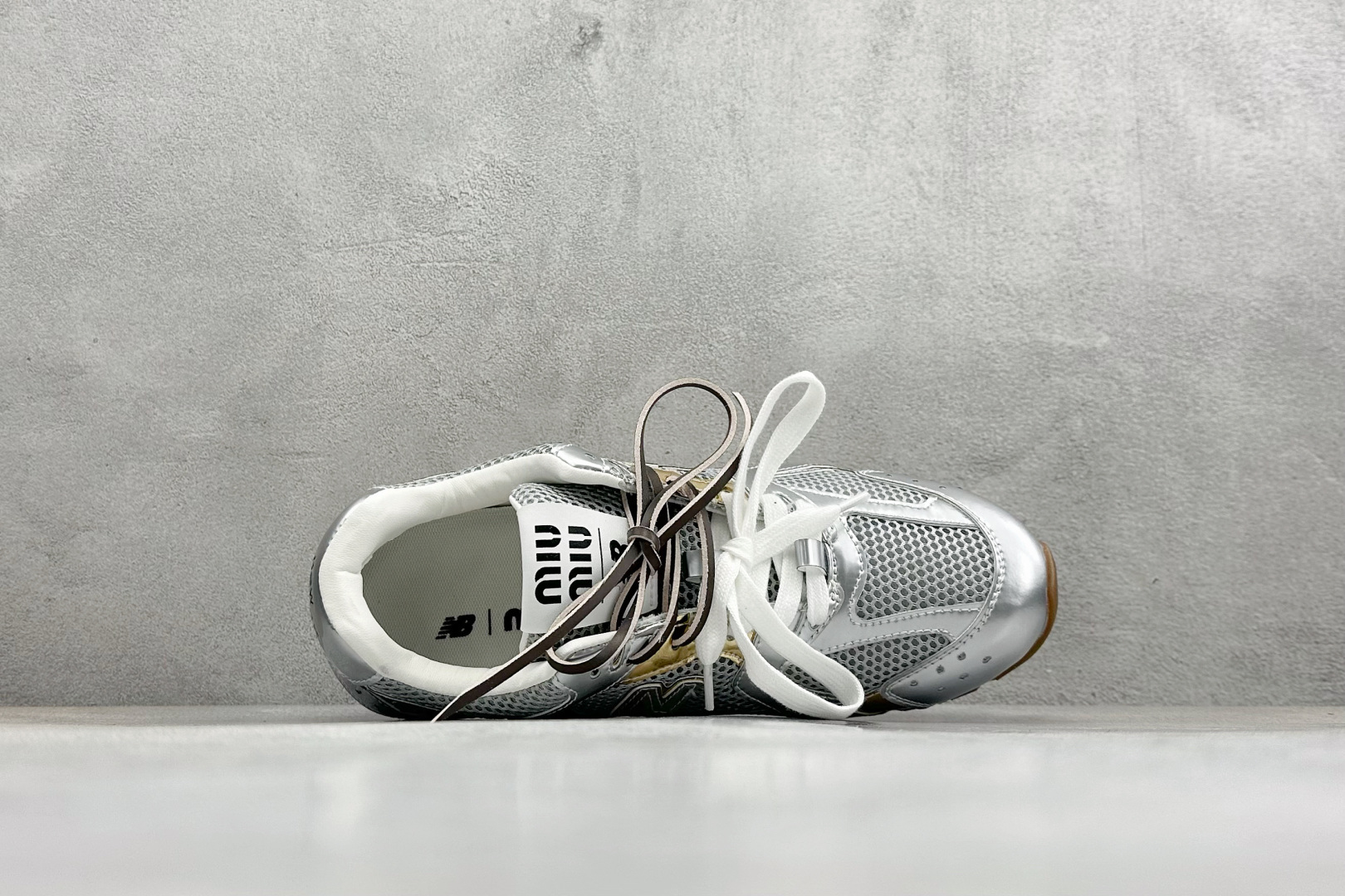 350 Miu Miu缪缪 x New Balance NB530 银色联名复古运动休闲阿甘德训鞋