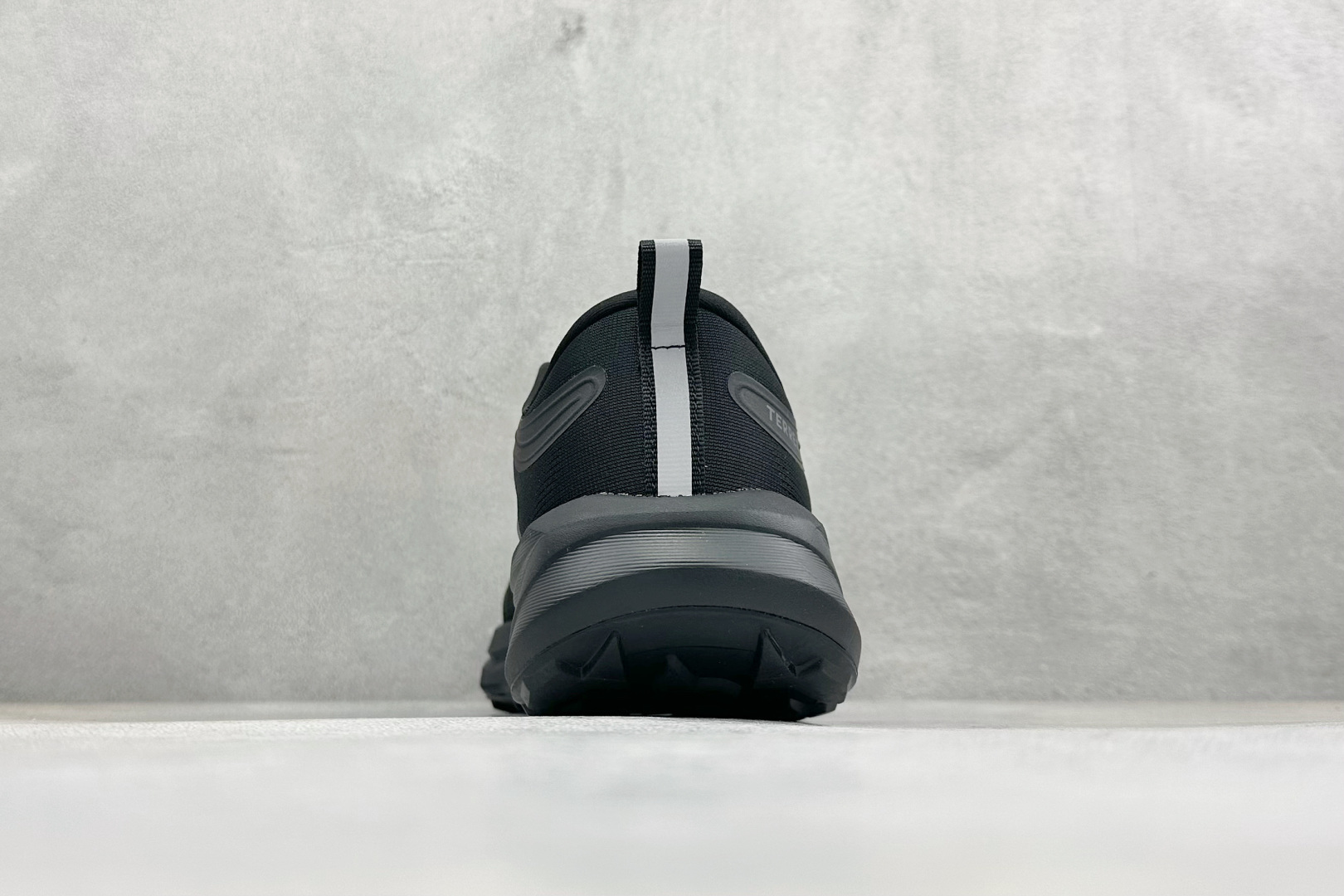 200 AD TERREX AGRAVIC LT 舒适耐用跑步鞋运动休闲跑鞋 D26882-Chinese UA Cheap High Quatity Brand Clothes Bags handbags Sneakers wholesale wholesaler seller from China Factory suppliers Fashion Clothing Shoes best Quality Beautiful Price 200 AD TERREX AGRAVIC LT 舒适耐用跑步鞋运动休闲跑鞋 D26882