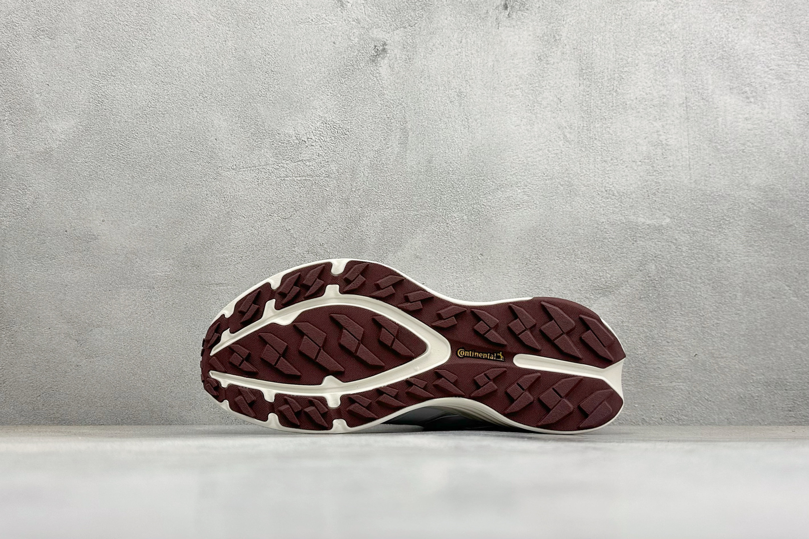 190 Adidas TERREX FREEHIKER LT 硬核的薄底徒步鞋 KK1883