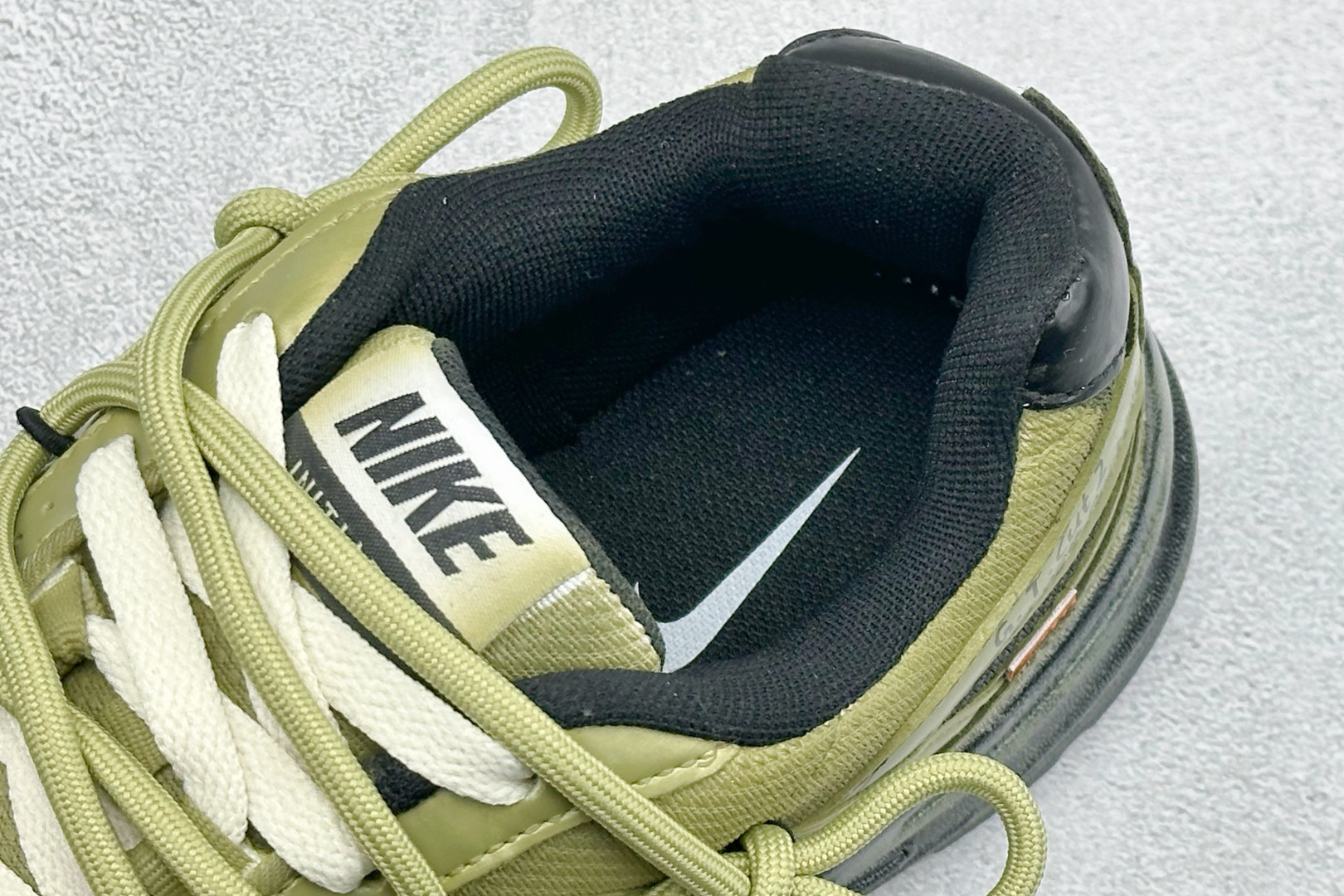 NIKE INITIATOR创始者系列复古休闲运动舒适跑鞋 394055-102
