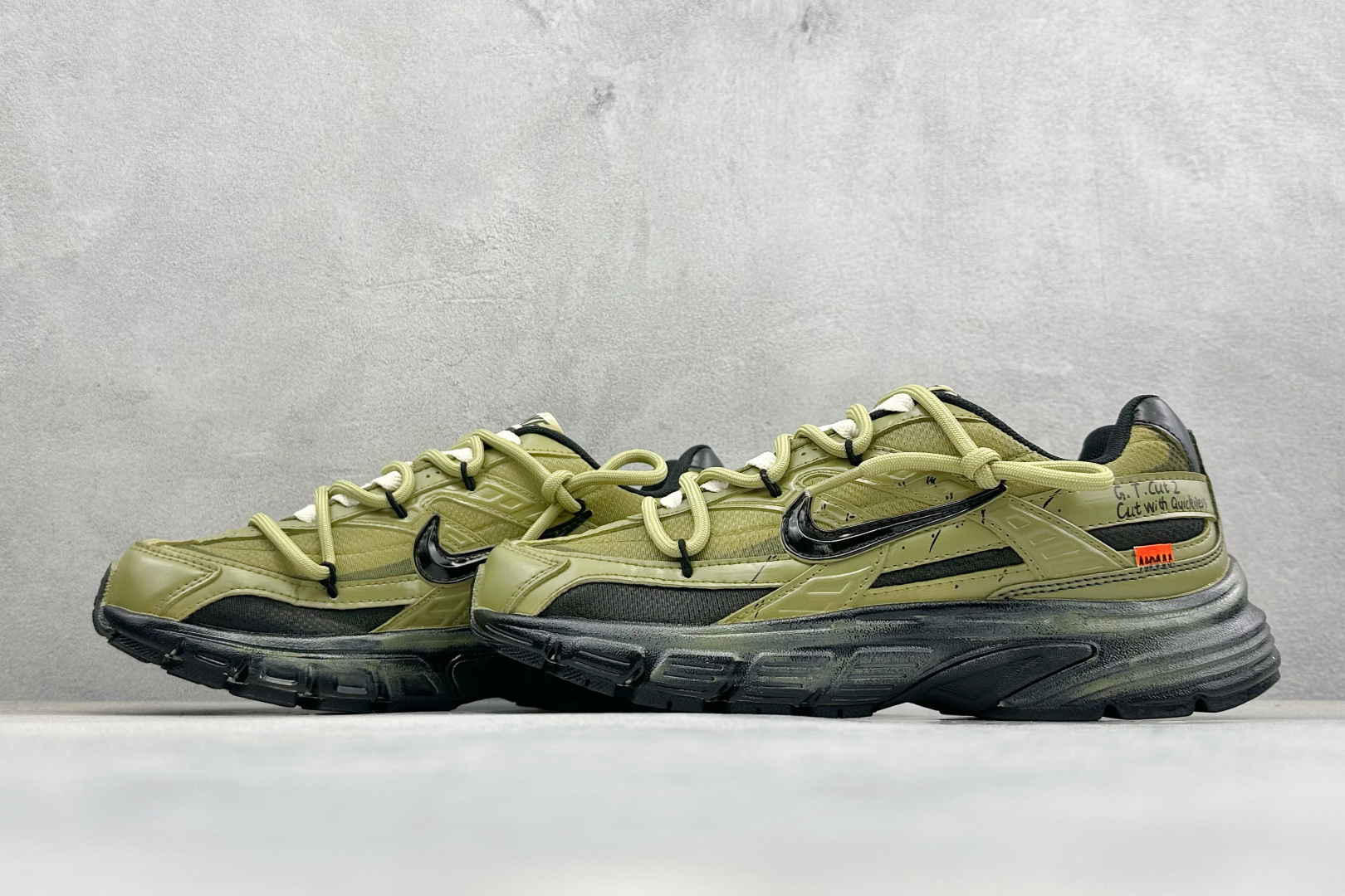 NIKE INITIATOR创始者系列复古休闲运动舒适跑鞋 394055-102