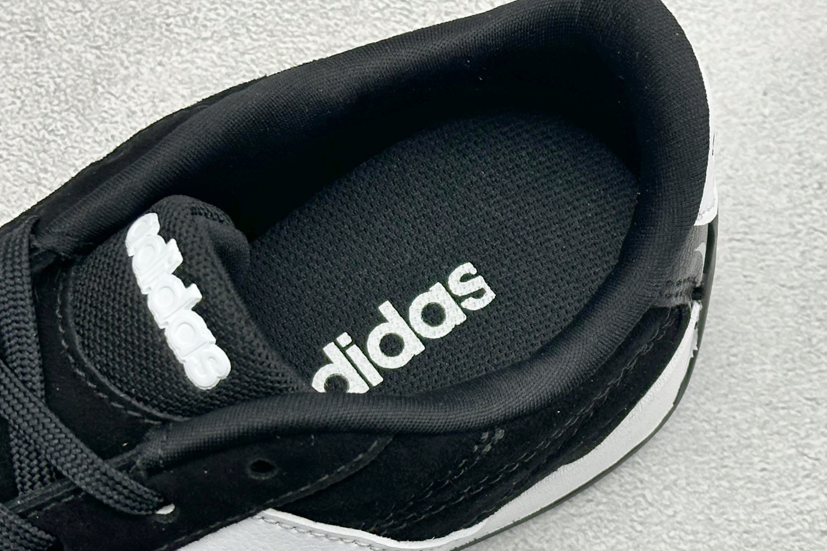 160 Adidas Originals Adiracer 2026 阿迪流运动防滑低帮休闲跑步鞋 KI1466-Chinese UA Cheap High Quatity Brand Clothes Bags handbags Sneakers wholesale wholesaler seller from China Factory suppliers Fashion Clothing Shoes best Quality Beautiful Price 160 Adidas Originals Adiracer 2026 阿迪流运动防滑低帮休闲跑步鞋 KI1466
