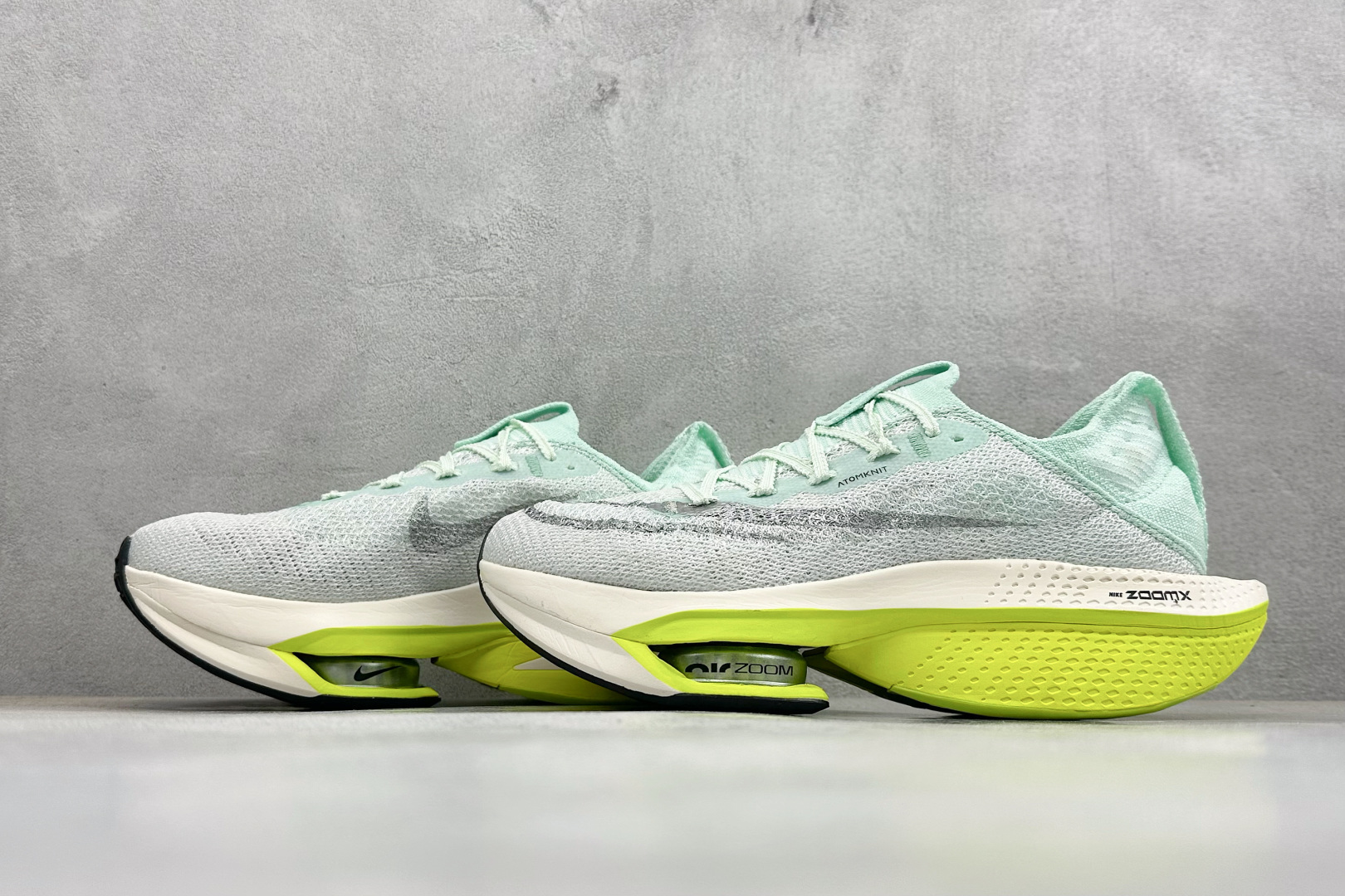 180 Nike Air Zoom ALPHATLY NEXT% 2 马拉松竞速专业跑鞋 DV9422-300