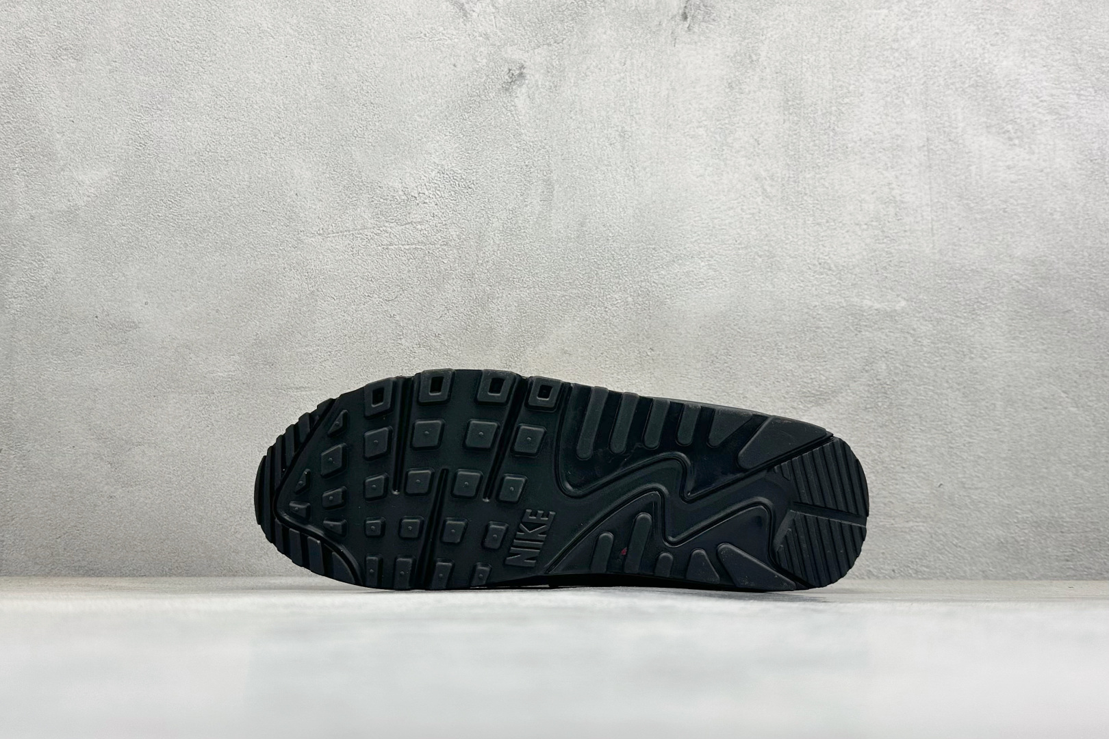 Nike Air Max 90 耐克复古气垫跑鞋 AJ1285-700-Top High Quatity Cheap Sneakers Fashion Clothing Clothes Bags handbags Shoes of all Brand wholesale With The best Quality And Beautiful Price from China Factory Chinese suppliers wholesaler seller Nike Air Max 90 耐克复古气垫跑鞋 AJ1285-700