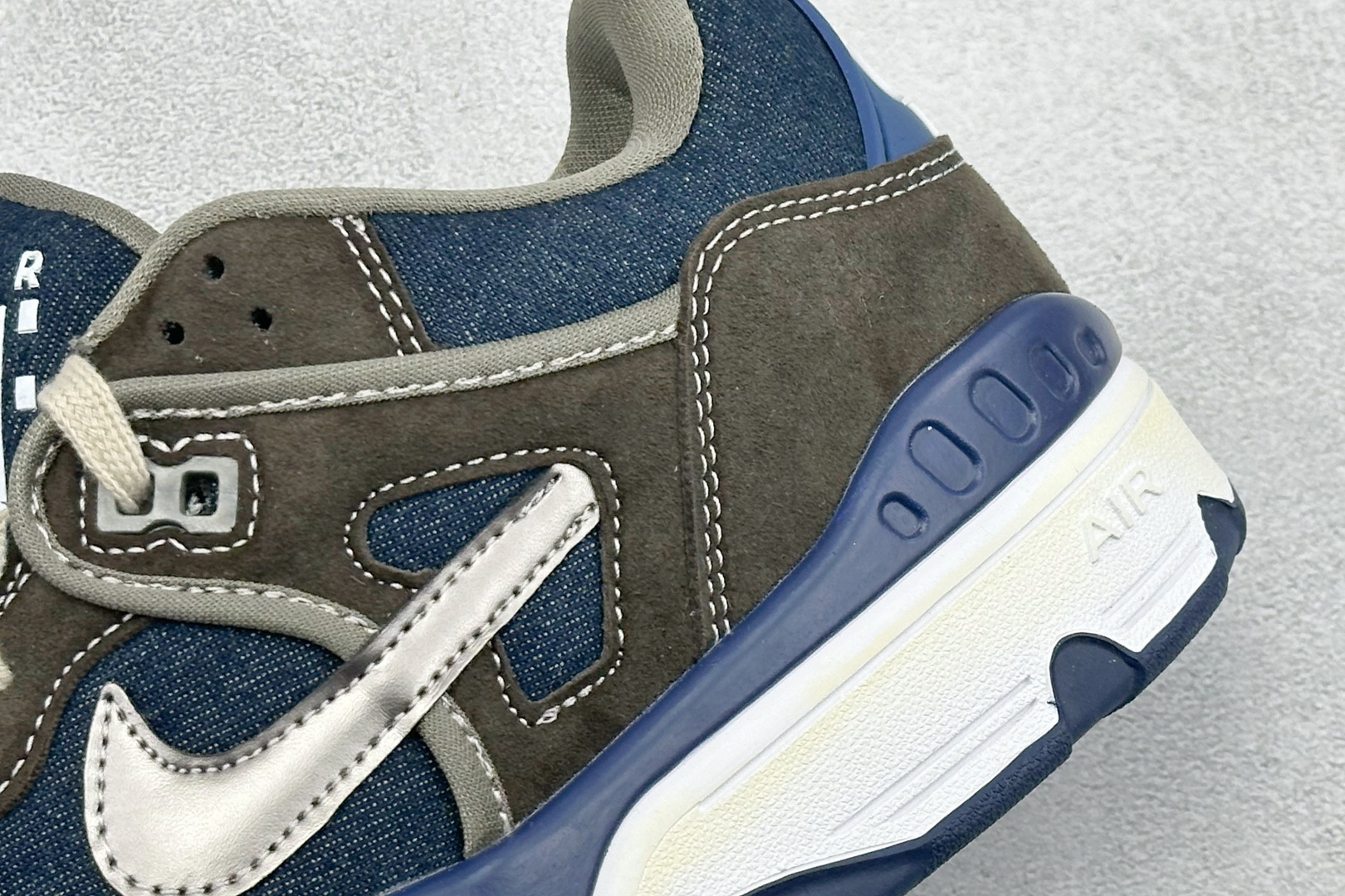 Nike x Levi's x NiAir Force 3 Low 这款三方联名鞋“水洗蓝牛仔鞋身+浅灰麂皮鞋头”质感拉满 HQ0262-004-Top High Quatity Cheap Sneakers Fashion Clothing Clothes Bags handbags Shoes of all Brand wholesale With The best Quality And Beautiful Price from China Factory Chinese suppliers wholesaler seller Nike x Levi's x NiAir Force 3 Low 这款三方联名鞋“水洗蓝牛仔鞋身+浅灰麂皮鞋头”质感拉满 HQ0262-004