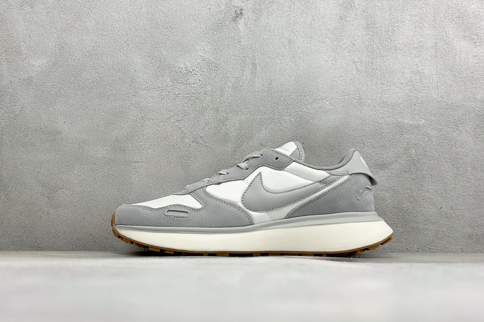 Nike Waffle Phoenix Waffl SACAI 复古运动休闲跑步鞋 FD2196-001-Top High Quatity Cheap Sneakers Fashion Clothing Clothes Bags handbags Shoes of all Brand wholesale With The best Quality And Beautiful Price from China Factory Chinese suppliers wholesaler seller Nike Waffle Phoenix Waffl SACAI 复古运动休闲跑步鞋 FD2196-001