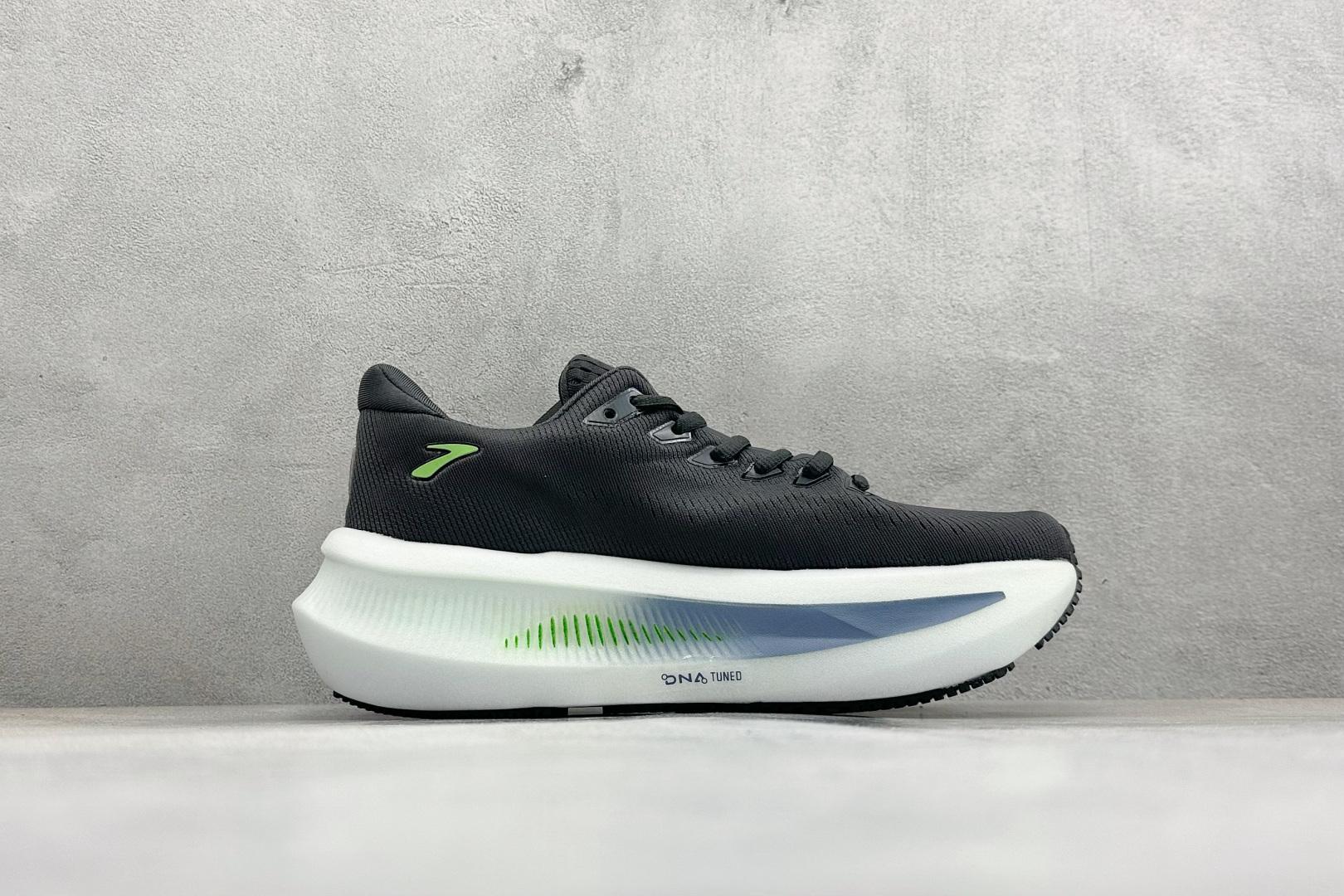 190 Z版Brooks布鲁克斯 Glycerin Max 2 舒适简约防滑耐磨低帮跑步鞋 1104791-D091
