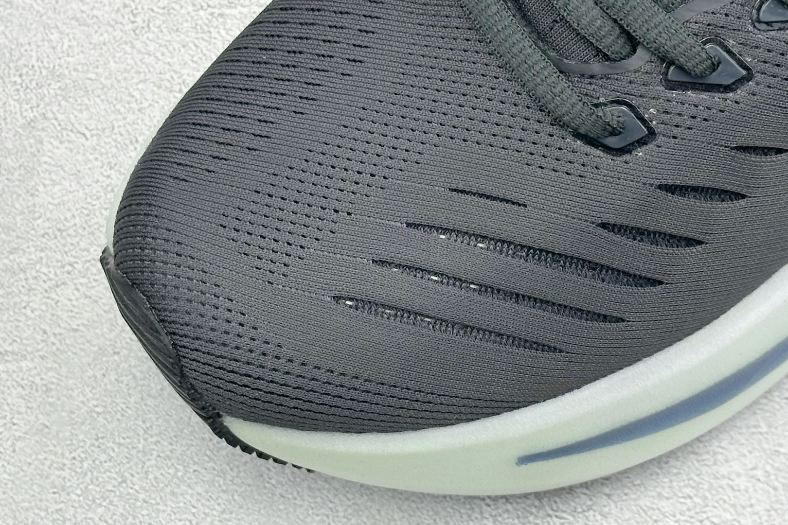 190 Z版Brooks布鲁克斯 Glycerin Max 2 舒适简约防滑耐磨低帮跑步鞋 1104791-D091