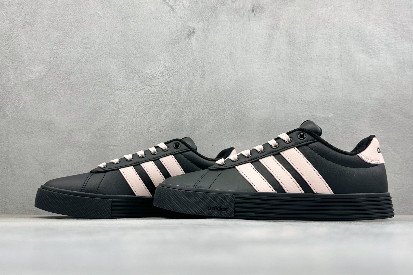 150 Adidas Barreda Daily 4.0 阿迪舒适减震低帮休闲板鞋 KH8004-12