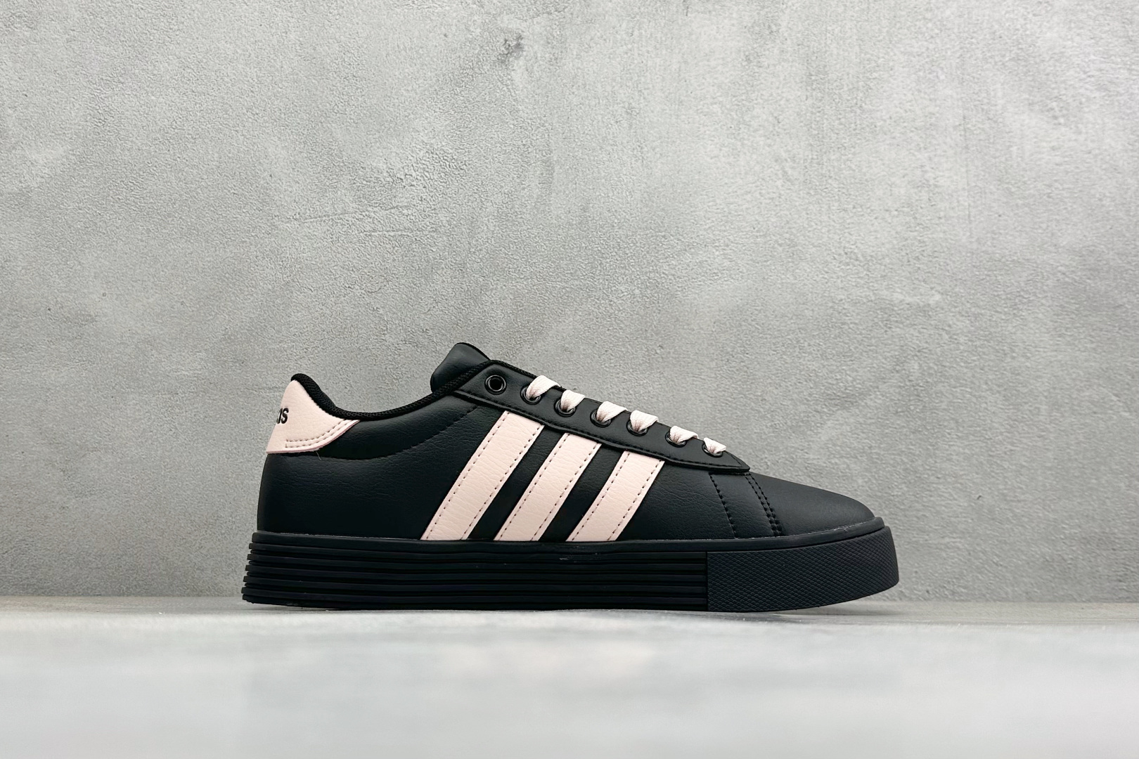 150 Adidas Barreda Daily 4.0 阿迪舒适减震低帮休闲板鞋 KH8004-12