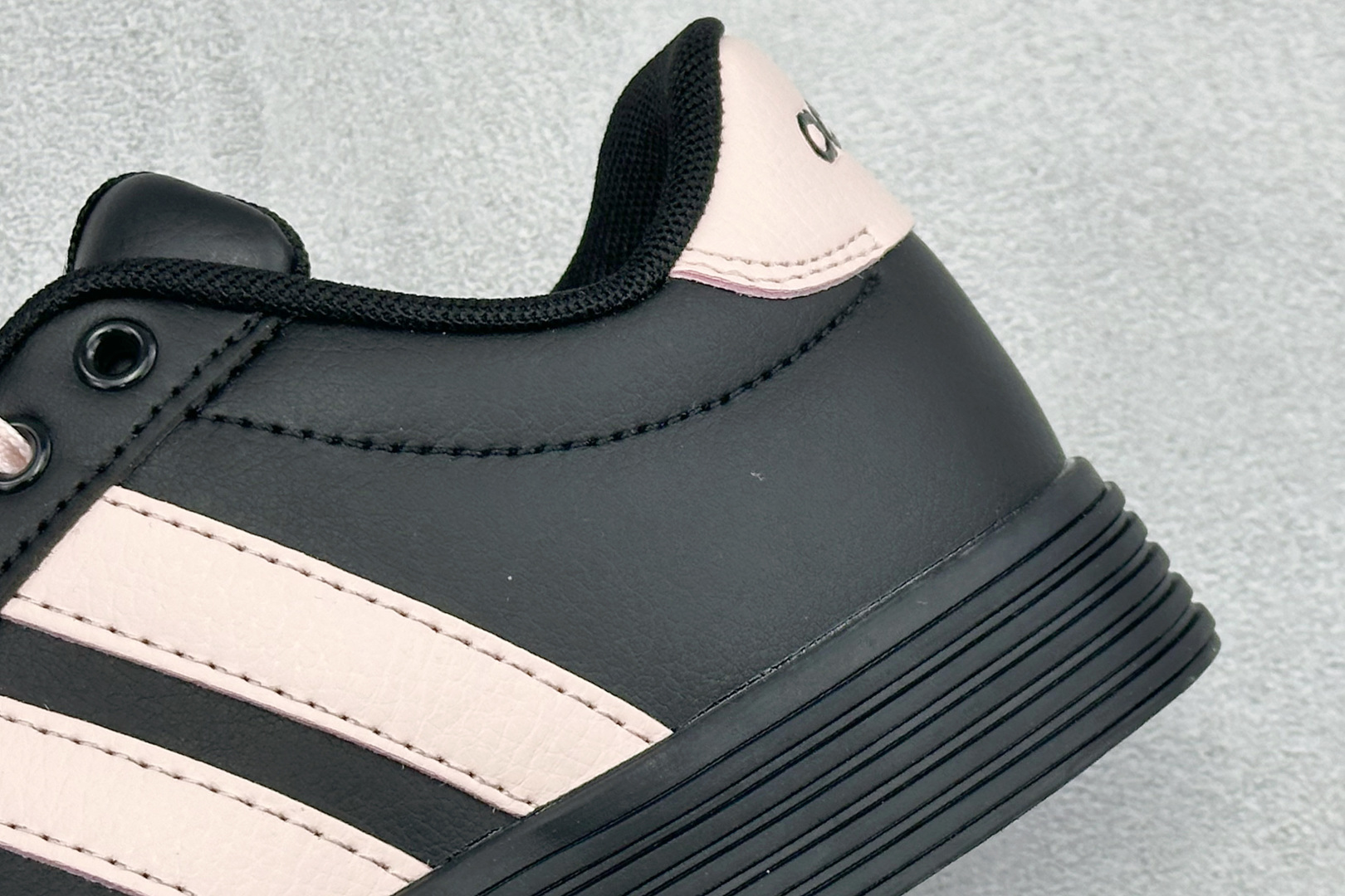 150 Adidas Barreda Daily 4.0 阿迪舒适减震低帮休闲板鞋 KH8004-12