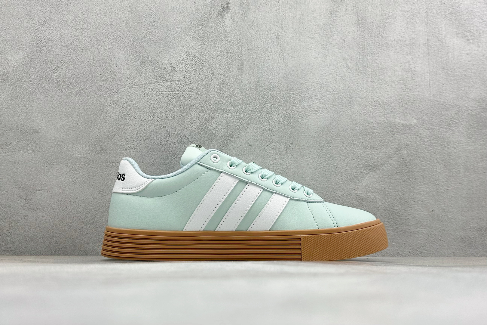 150 Adidas Barreda Daily 4.0 阿迪舒适减震低帮休闲板鞋 KH5747-14