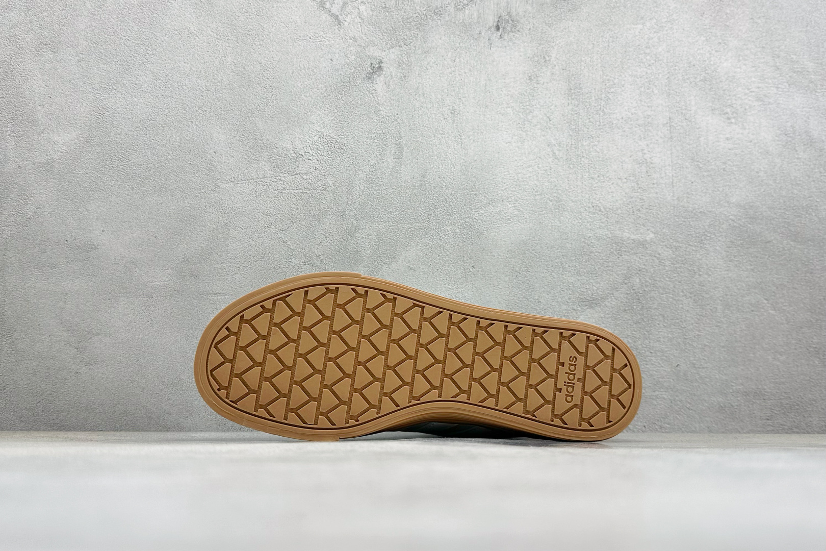 150 Adidas Barreda Daily 4.0 阿迪舒适减震低帮休闲板鞋 KH5747-14
