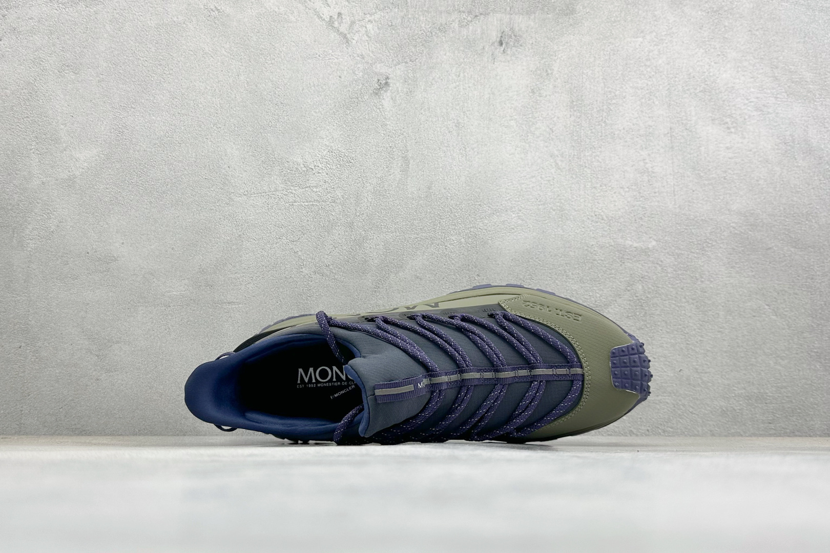 290 Moncler 蒙口 Trailgrip AMOEBA厚底系带耐磨低帮运动休闲鞋