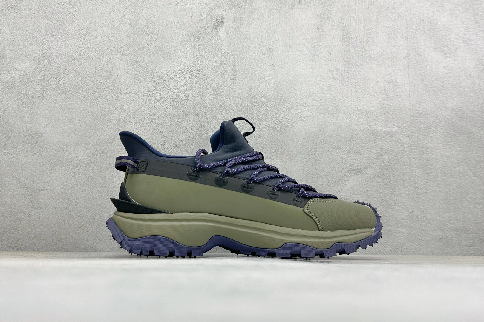 290 Moncler 蒙口 Trailgrip AMOEBA厚底系带耐磨低帮运动休闲鞋