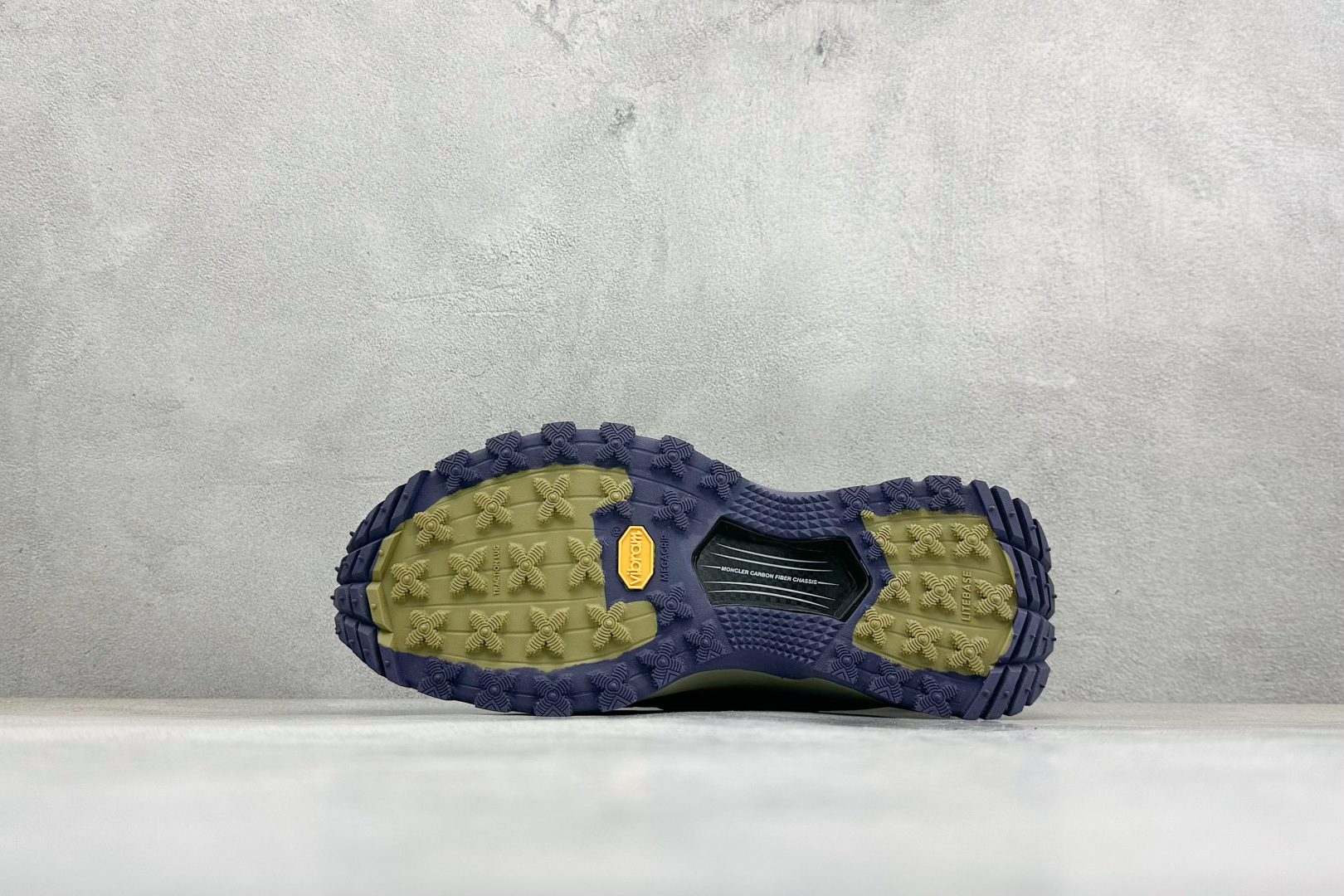 290 Moncler 蒙口 Trailgrip AMOEBA厚底系带耐磨低帮运动休闲鞋