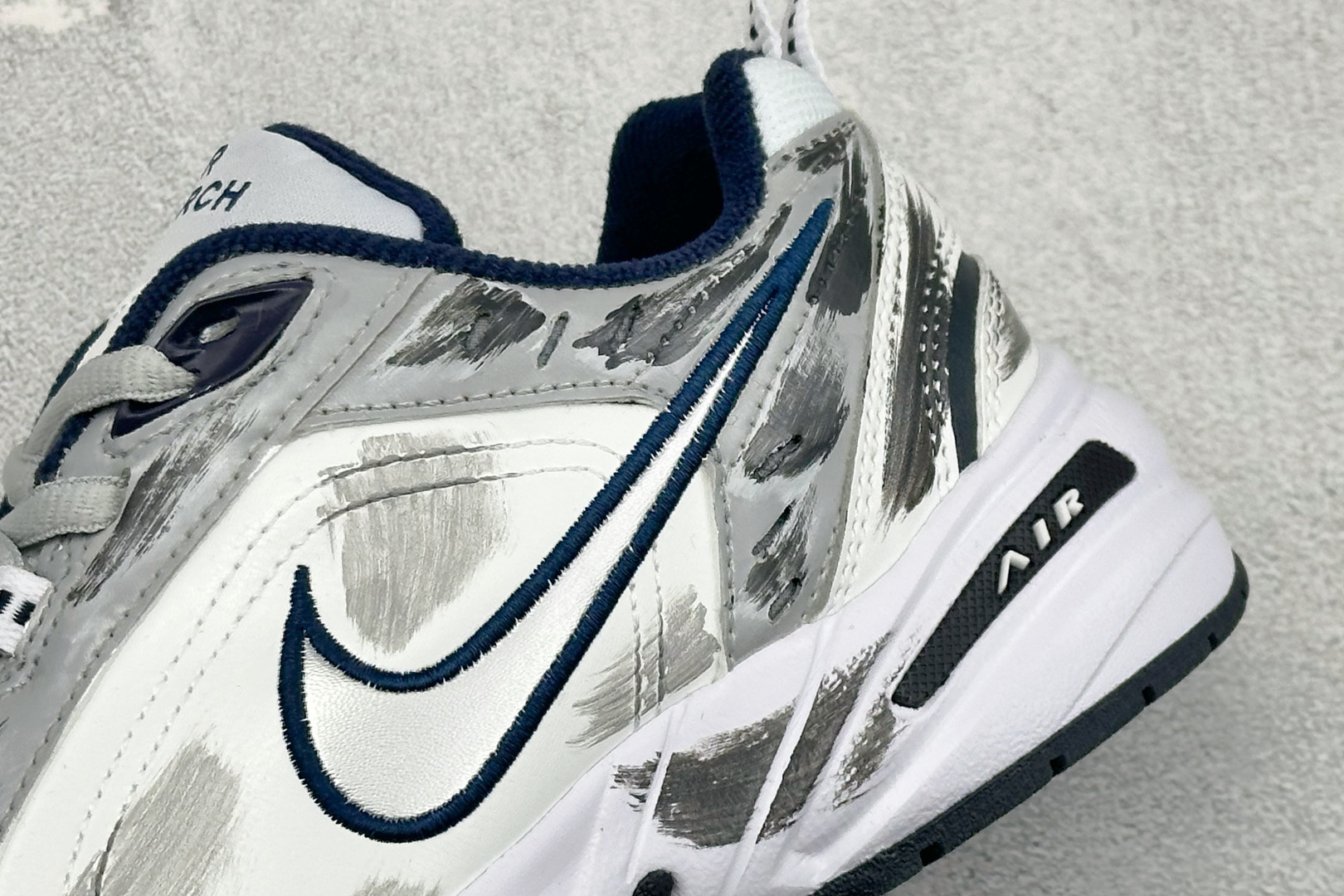 NK Air Monarch IV M2K 涂鸦复古潮流运动舒适老爹鞋 415445-102-Top High Quatity Cheap Sneakers Fashion Clothing Clothes Bags handbags Shoes of all Brand wholesale With The best Quality And Beautiful Price from China Factory Chinese suppliers wholesaler seller NK Air Monarch IV M2K 涂鸦复古潮流运动舒适老爹鞋 415445-102