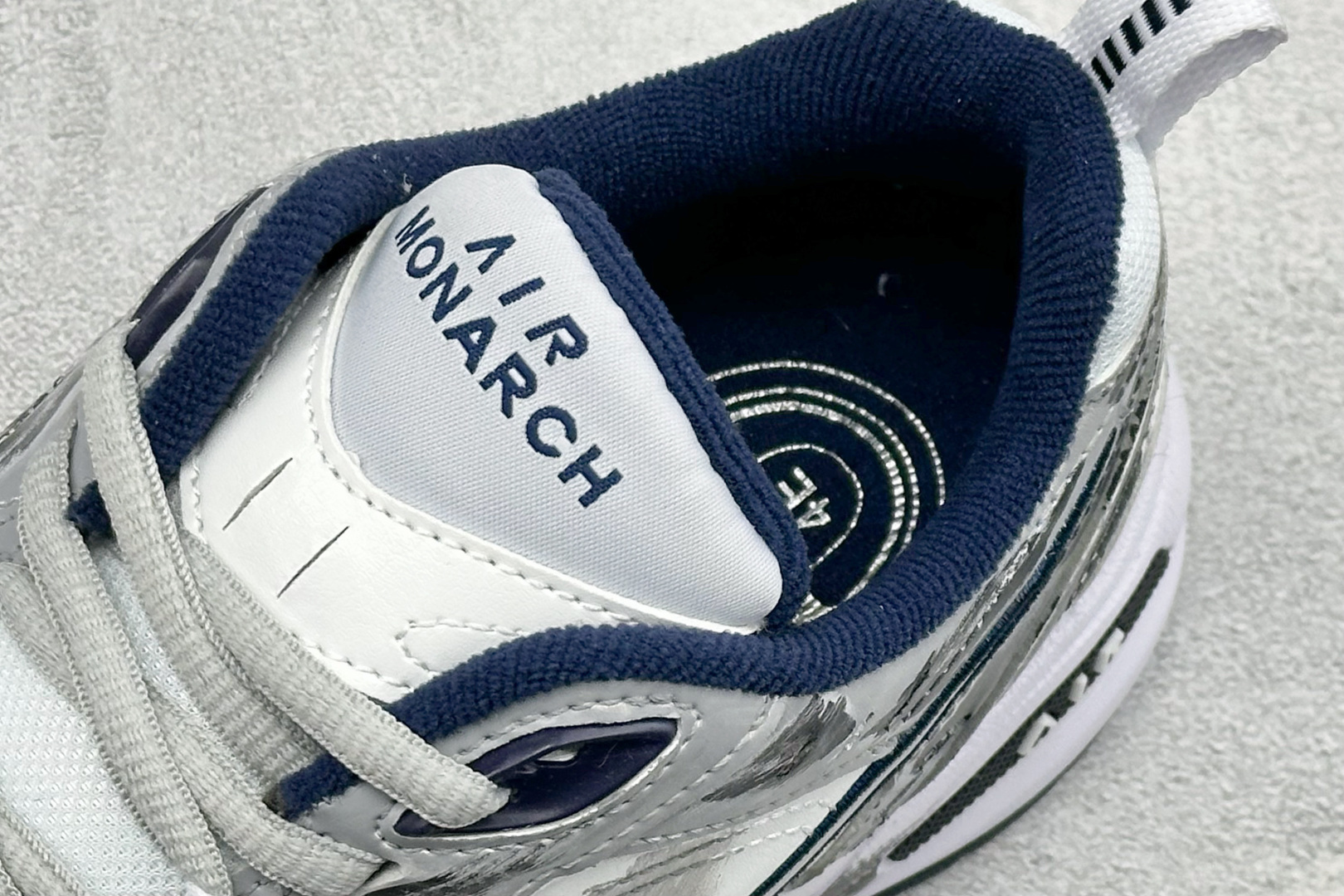 NK Air Monarch IV M2K 涂鸦复古潮流运动舒适老爹鞋 415445-102-Top High Quatity Cheap Sneakers Fashion Clothing Clothes Bags handbags Shoes of all Brand wholesale With The best Quality And Beautiful Price from China Factory Chinese suppliers wholesaler seller NK Air Monarch IV M2K 涂鸦复古潮流运动舒适老爹鞋 415445-102