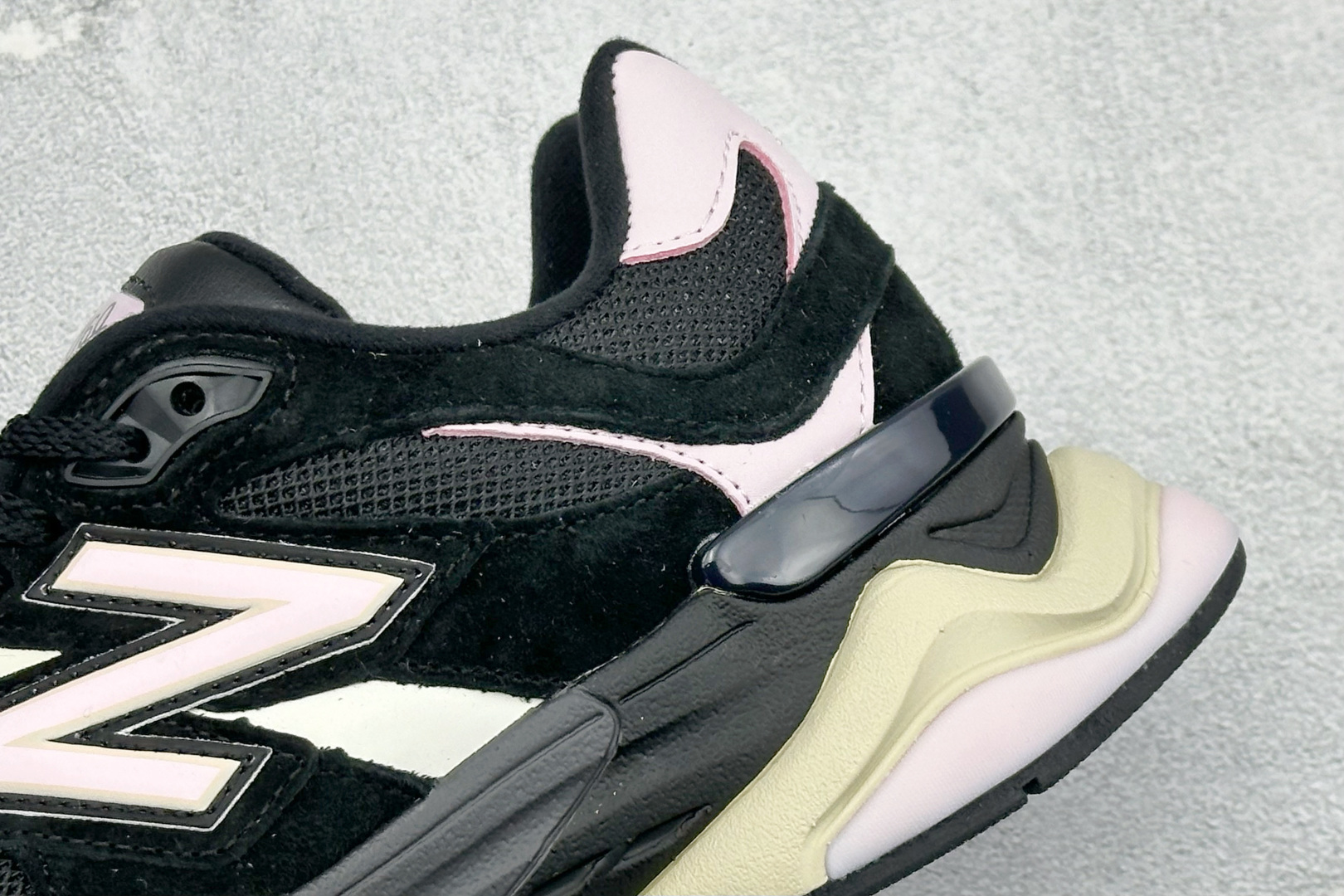 210 New Balance NB9060系列 复古休闲运动慢跑鞋 U9060JBR