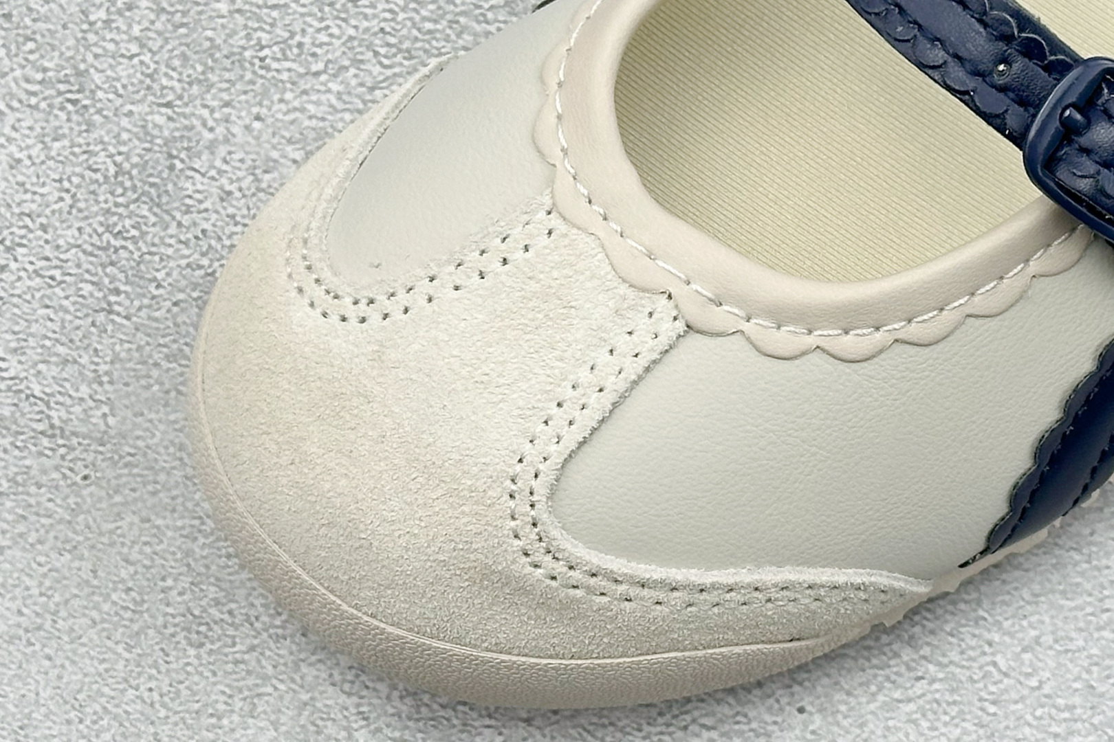 130 GS版Onitsuka Tiger Mexico 66 TGRS 鬼冢虎 玛丽珍芭蕾鞋 1182A678-200-Chinese UA Cheap High Quatity Brand Clothes Bags handbags Sneakers wholesale wholesaler seller from China Factory suppliers Fashion Clothing Shoes best Quality Beautiful Price 130 GS版Onitsuka Tiger Mexico 66 TGRS 鬼冢虎 玛丽珍芭蕾鞋 1182A678-200