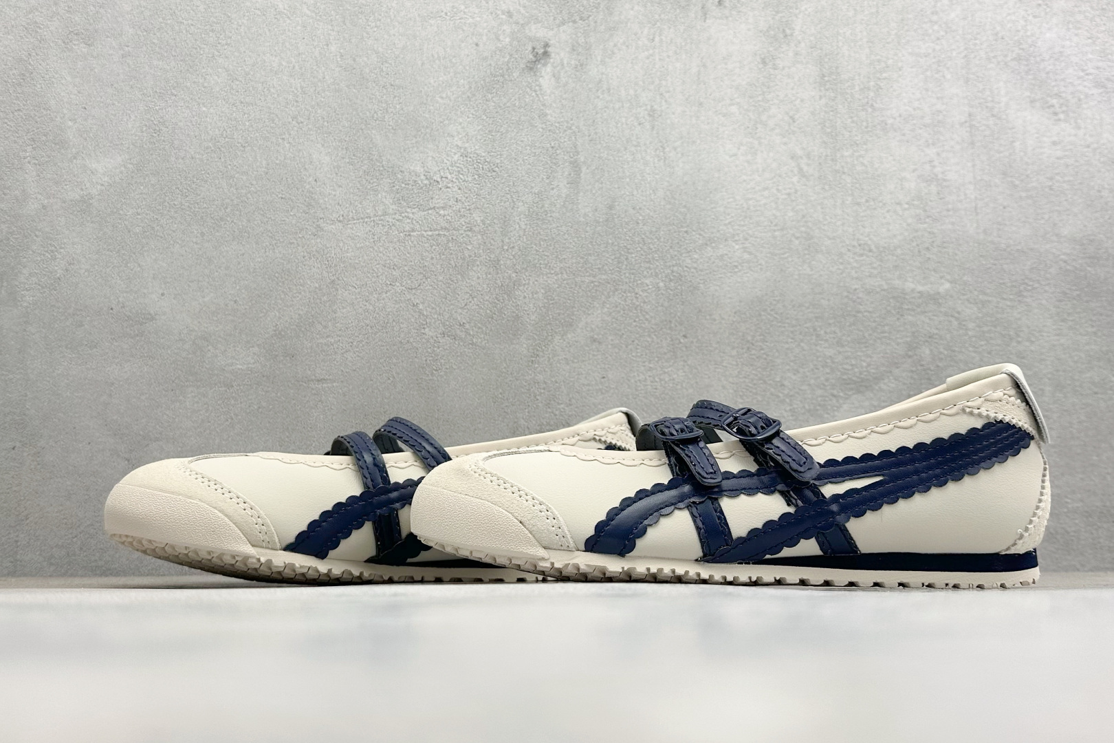 130 GS版Onitsuka Tiger Mexico 66 TGRS 鬼冢虎 玛丽珍芭蕾鞋 1182A678-200-Chinese UA Cheap High Quatity Brand Clothes Bags handbags Sneakers wholesale wholesaler seller from China Factory suppliers Fashion Clothing Shoes best Quality Beautiful Price 130 GS版Onitsuka Tiger Mexico 66 TGRS 鬼冢虎 玛丽珍芭蕾鞋 1182A678-200