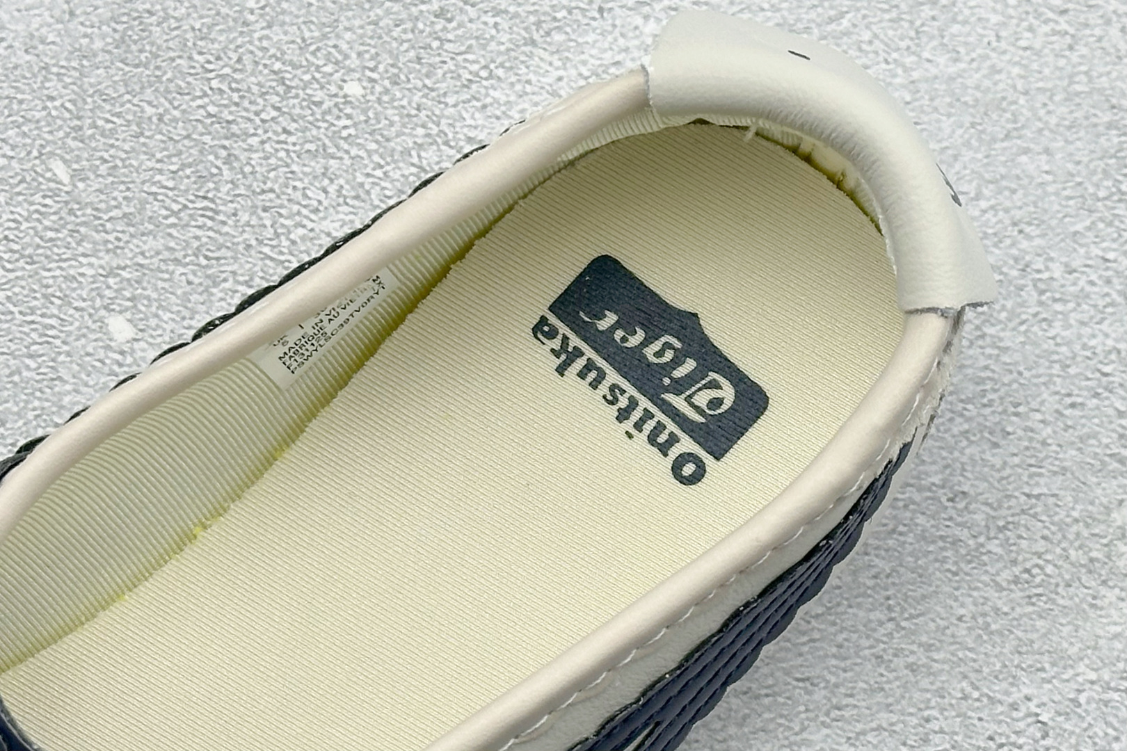 130 GS版Onitsuka Tiger Mexico 66 TGRS 鬼冢虎 玛丽珍芭蕾鞋 1182A678-200-Chinese UA Cheap High Quatity Brand Clothes Bags handbags Sneakers wholesale wholesaler seller from China Factory suppliers Fashion Clothing Shoes best Quality Beautiful Price 130 GS版Onitsuka Tiger Mexico 66 TGRS 鬼冢虎 玛丽珍芭蕾鞋 1182A678-200