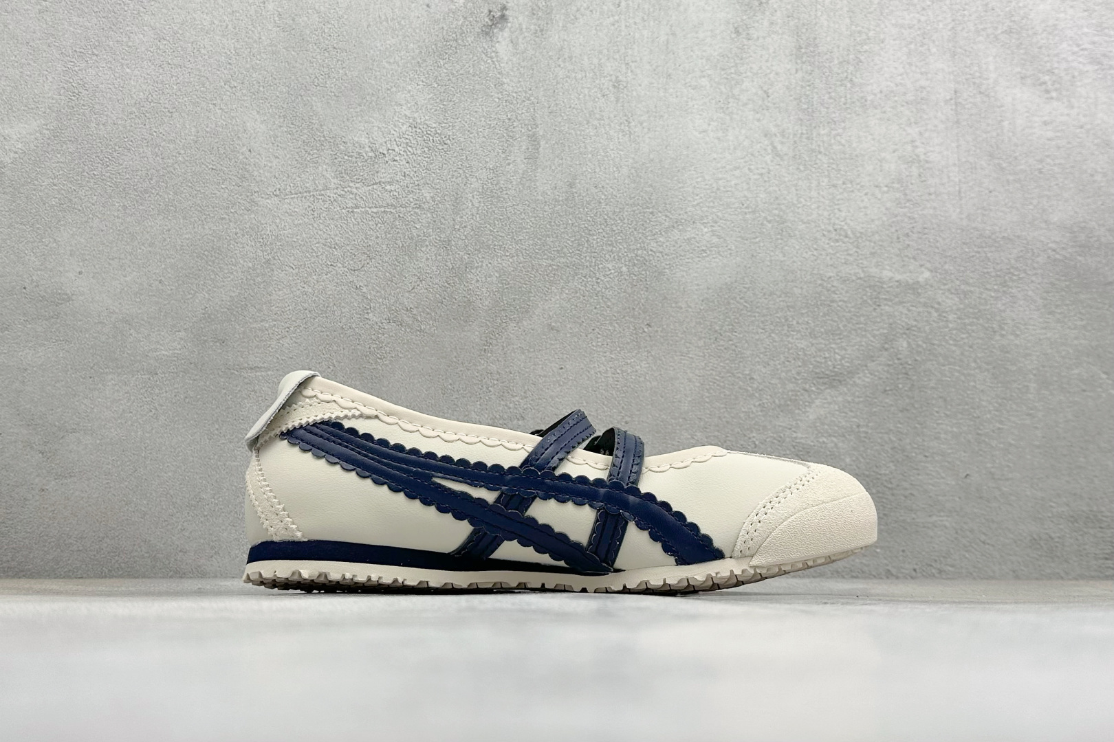 130 GS版Onitsuka Tiger Mexico 66 TGRS 鬼冢虎 玛丽珍芭蕾鞋 1182A678-200-Chinese UA Cheap High Quatity Brand Clothes Bags handbags Sneakers wholesale wholesaler seller from China Factory suppliers Fashion Clothing Shoes best Quality Beautiful Price 130 GS版Onitsuka Tiger Mexico 66 TGRS 鬼冢虎 玛丽珍芭蕾鞋 1182A678-200