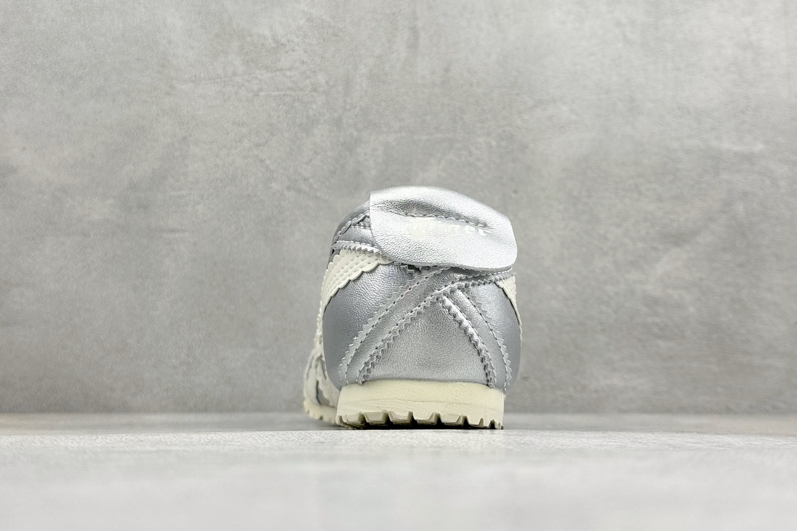 130 GS版Onitsuka Tiger Mexico 66 TGRS 鬼冢虎 玛丽珍芭蕾鞋 1182A660-020