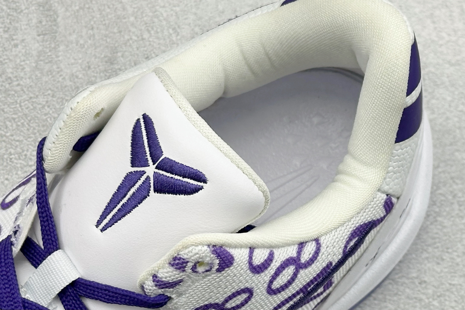 DG版Nike Kobe 8 Protro 