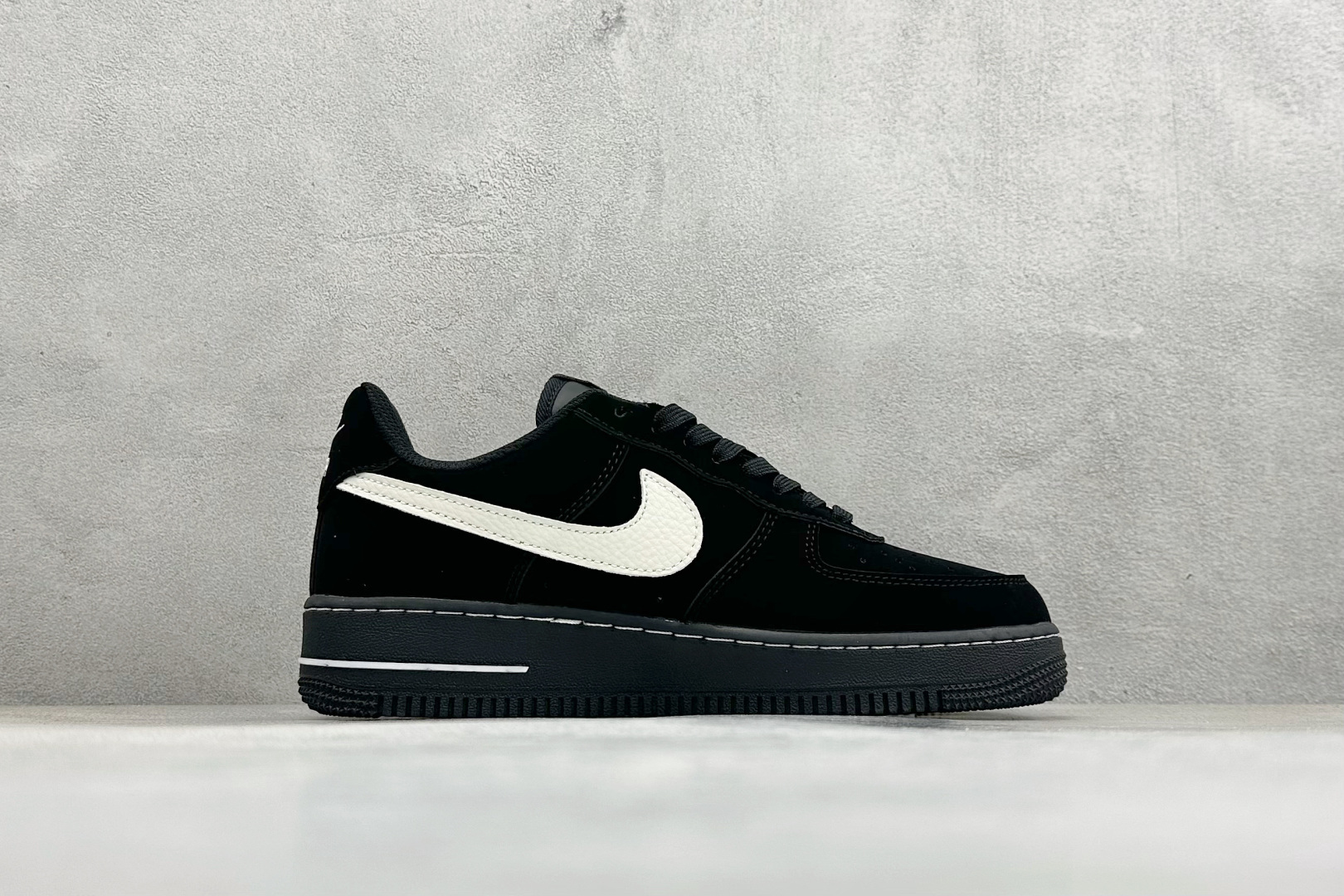 SC版Nike Air Force 1'07 Low 黑麂武士 空军一号低帮休闲板鞋 NH0601-547-Top High Quatity Cheap Sneakers Fashion Clothing Clothes Bags handbags Shoes of all Brand wholesale With The best Quality And Beautiful Price from China Factory Chinese suppliers wholesaler seller SC版Nike Air Force 1'07 Low 黑麂武士 空军一号低帮休闲板鞋 NH0601-547
