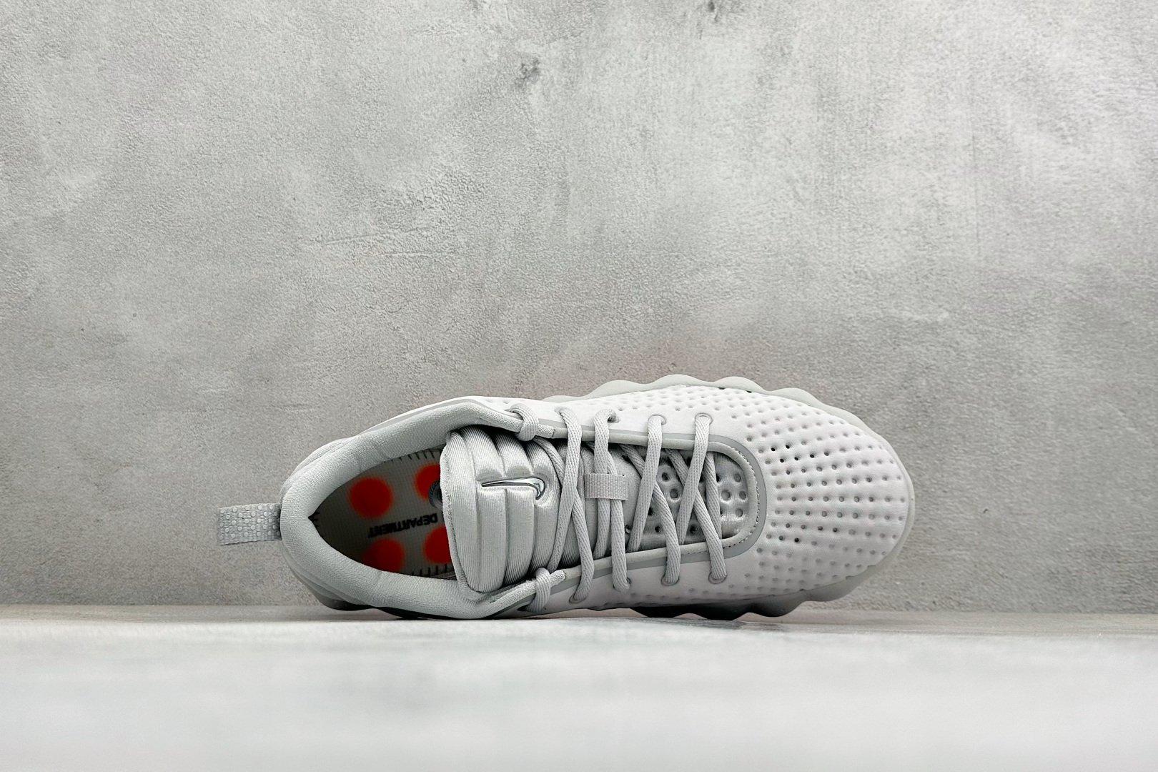 S2纯原 Nike Mind 002 神经科学足底按摩鞋#1:1还原 真半码 鞋面采用穿孔透气织物材质 
