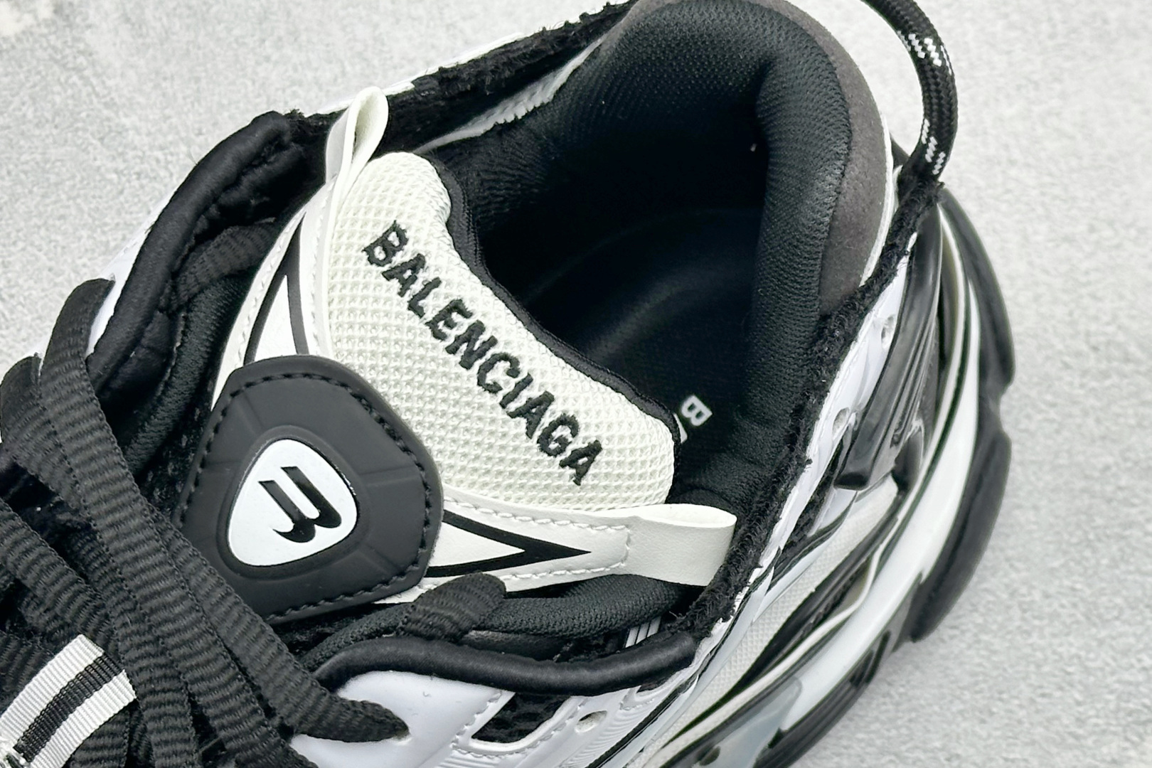 370 GO版Balenciaga Runner Kith Four.Color 巴黎世家7.0 最新配色潮流复古休闲鞋 677403W3RB2-Chinese UA Cheap High Quatity Brand Clothes Bags handbags Sneakers wholesale wholesaler seller from China Factory suppliers Fashion Clothing Shoes best Quality Beautiful Price 370 GO版Balenciaga Runner Kith Four.Color 巴黎世家7.0 最新配色潮流复古休闲鞋 677403W3RB2