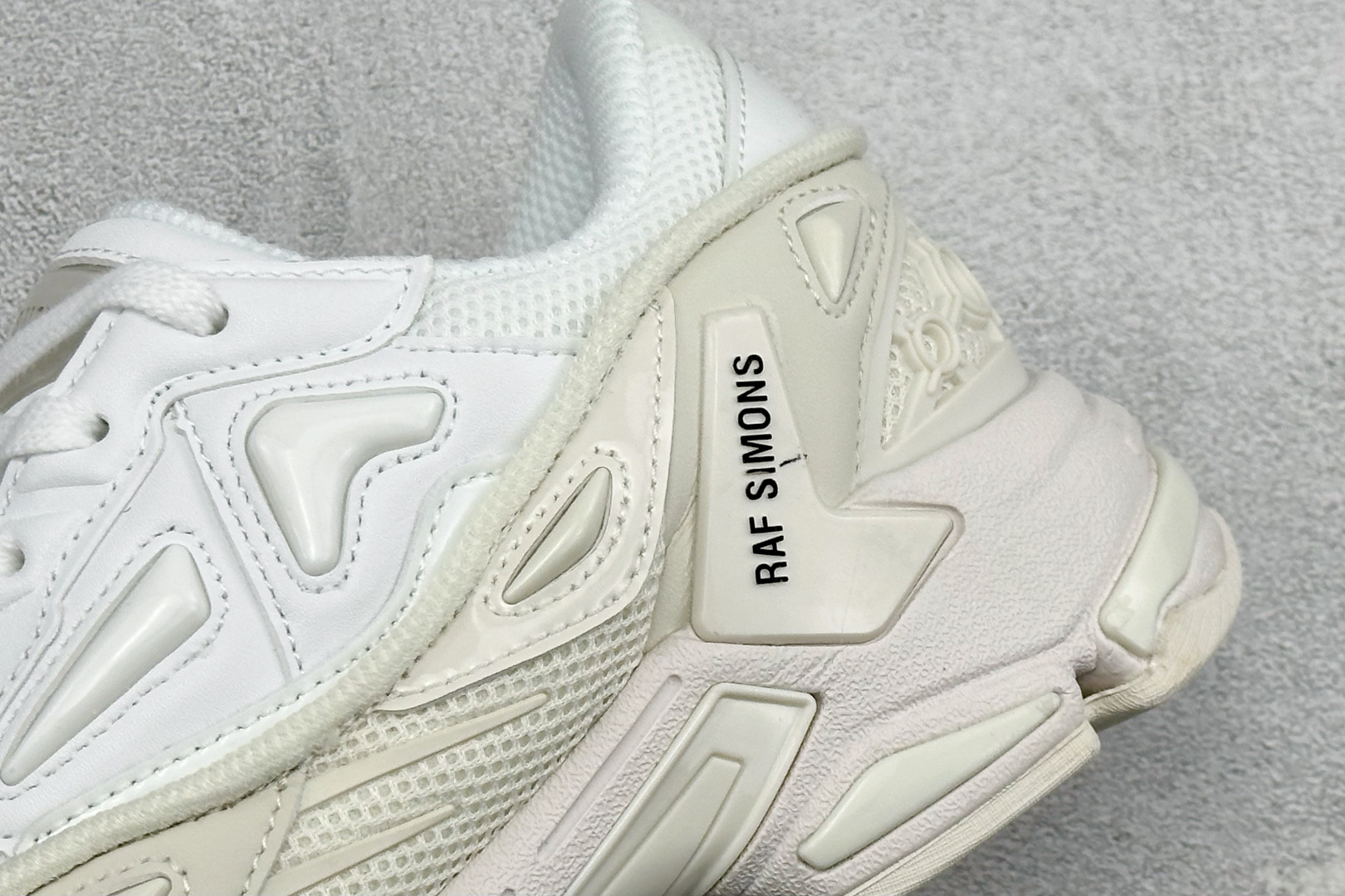 250 Raf Simons Pharaxus 舒适百搭低帮生活休闲鞋 HR83000