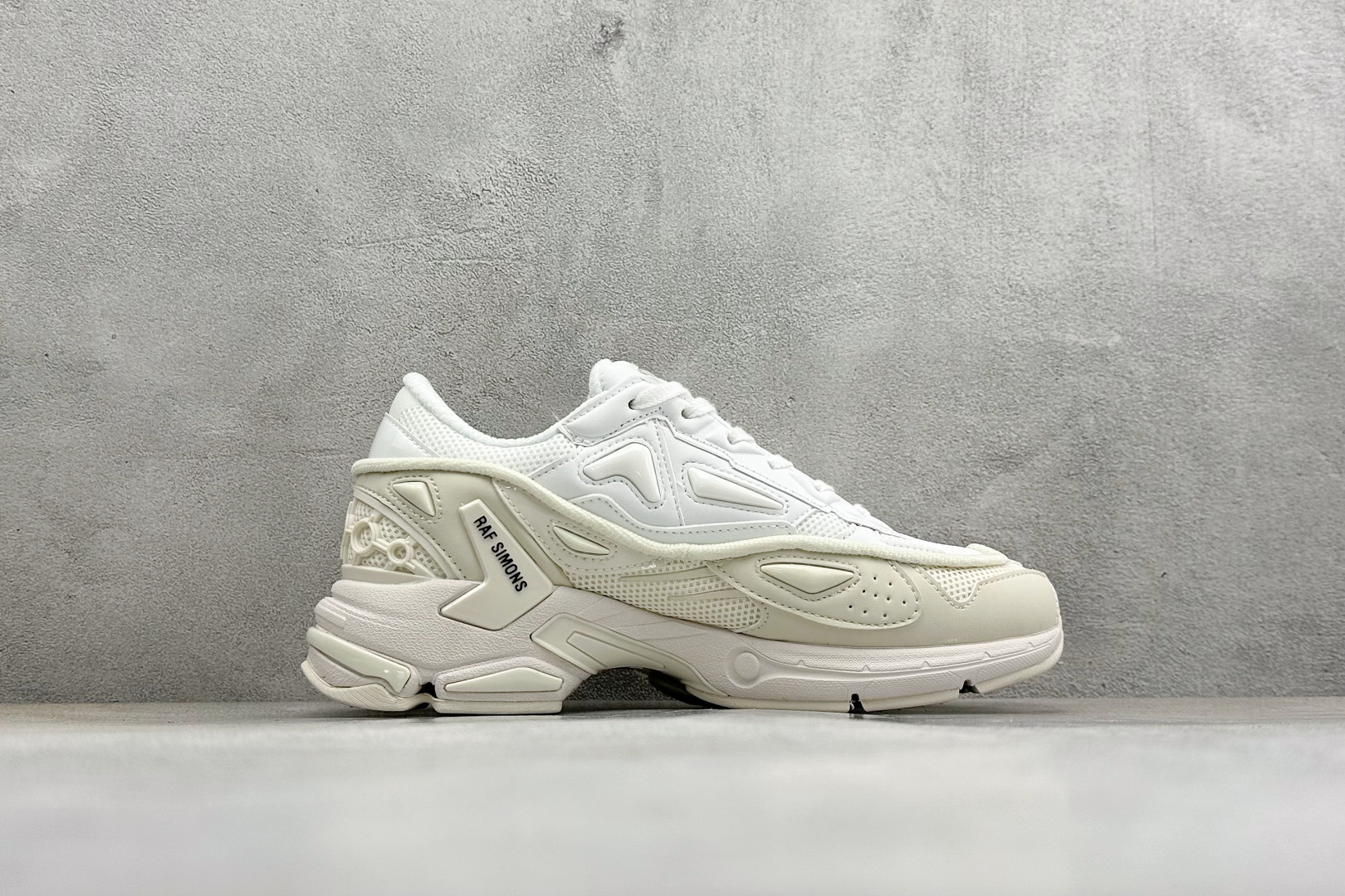 250 Raf Simons Pharaxus 舒适百搭低帮生活休闲鞋 HR83000