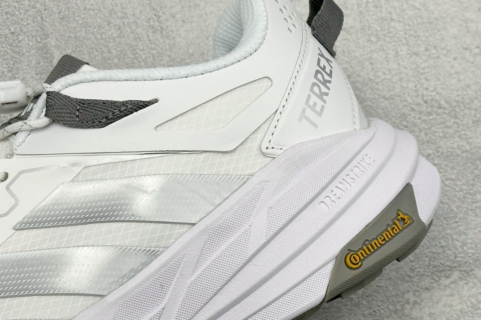 190 Adidas TERREX FREEHIKER LT 硬核的厚底徒步跑鞋 KK1879-Chinese UA Cheap High Quatity Brand Clothes Bags handbags Sneakers wholesale wholesaler seller from China Factory suppliers Fashion Clothing Shoes best Quality Beautiful Price 190 Adidas TERREX FREEHIKER LT 硬核的厚底徒步跑鞋 KK1879