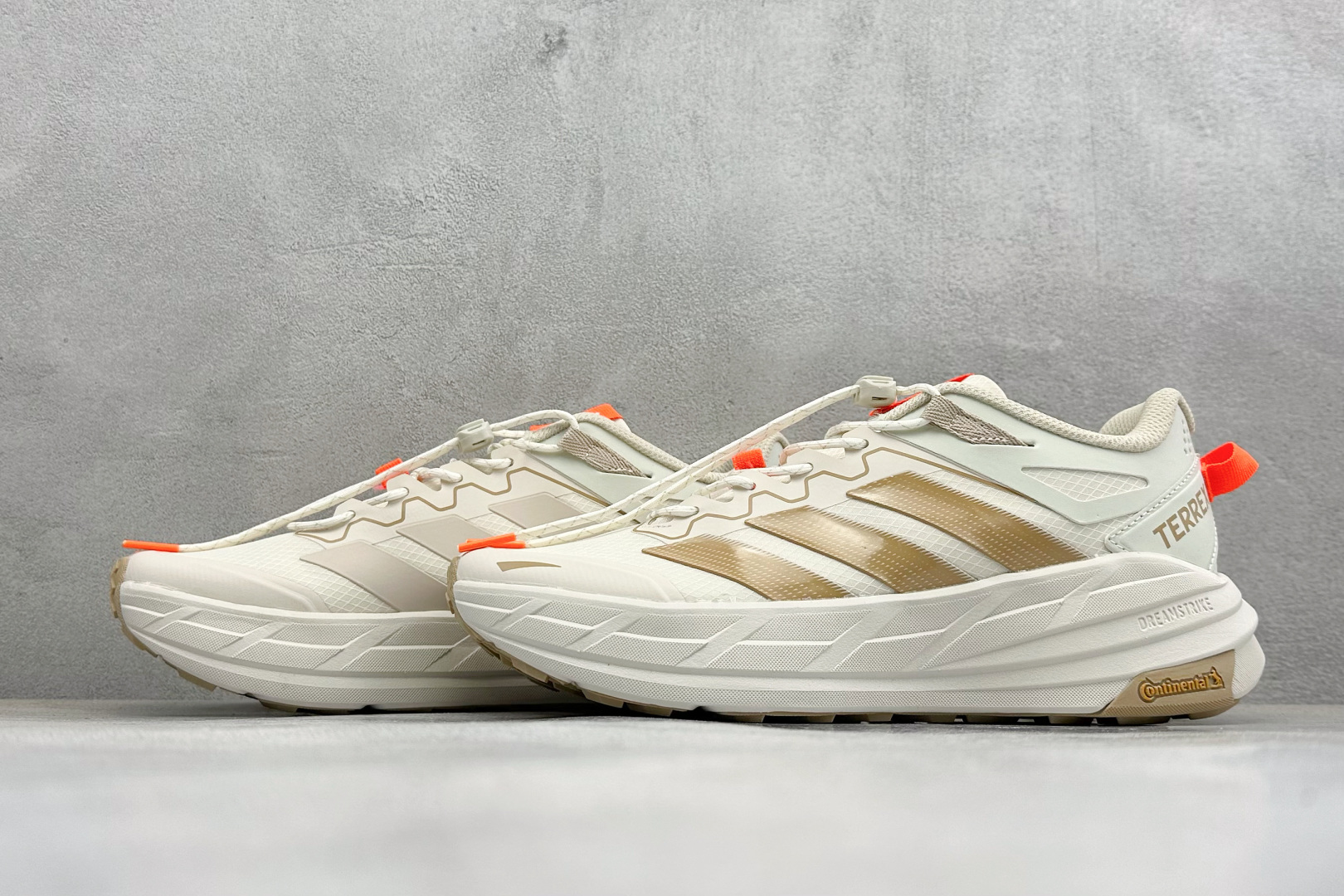 190 Adidas TERREX FREEHIKER LT 硬核的薄底徒步鞋 KK4571-Chinese UA Cheap High Quatity Brand Clothes Bags handbags Sneakers wholesale wholesaler seller from China Factory suppliers Fashion Clothing Shoes best Quality Beautiful Price 190 Adidas TERREX FREEHIKER LT 硬核的薄底徒步鞋 KK4571