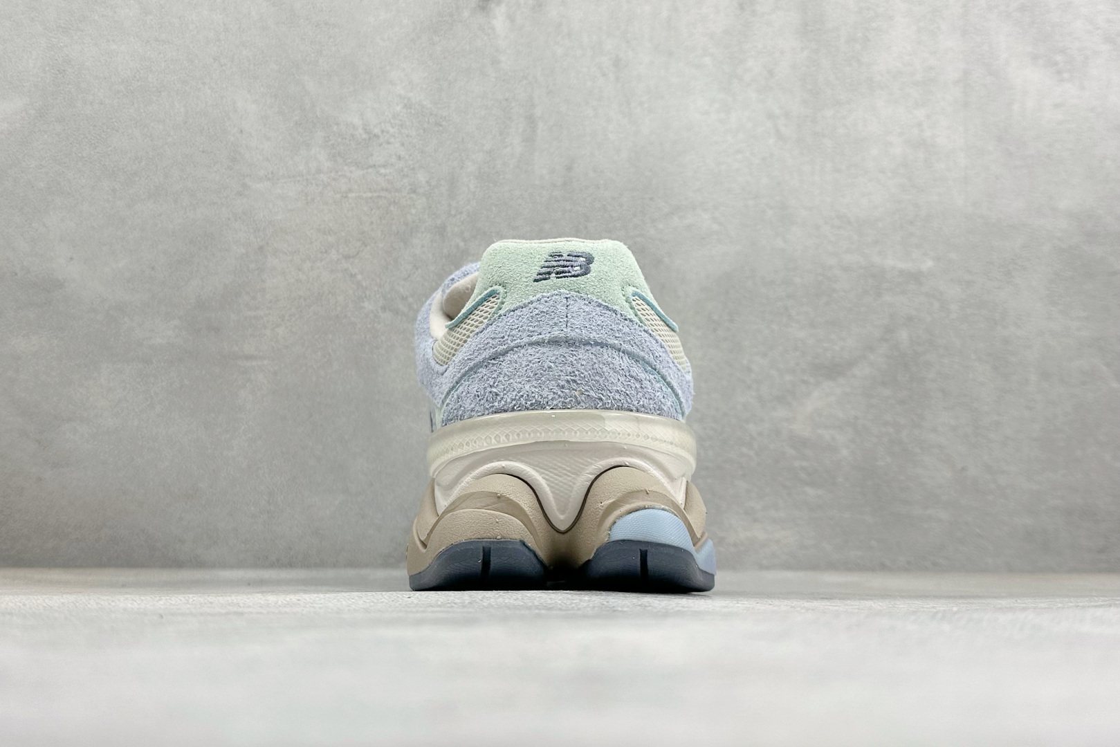 200 New Balance NB9060系列 复古休闲运动慢跑鞋 U9060CWG-Chinese UA Cheap High Quatity Brand Clothes Bags handbags Sneakers wholesale wholesaler seller from China Factory suppliers Fashion Clothing Shoes best Quality Beautiful Price 200 New Balance NB9060系列 复古休闲运动慢跑鞋 U9060CWG