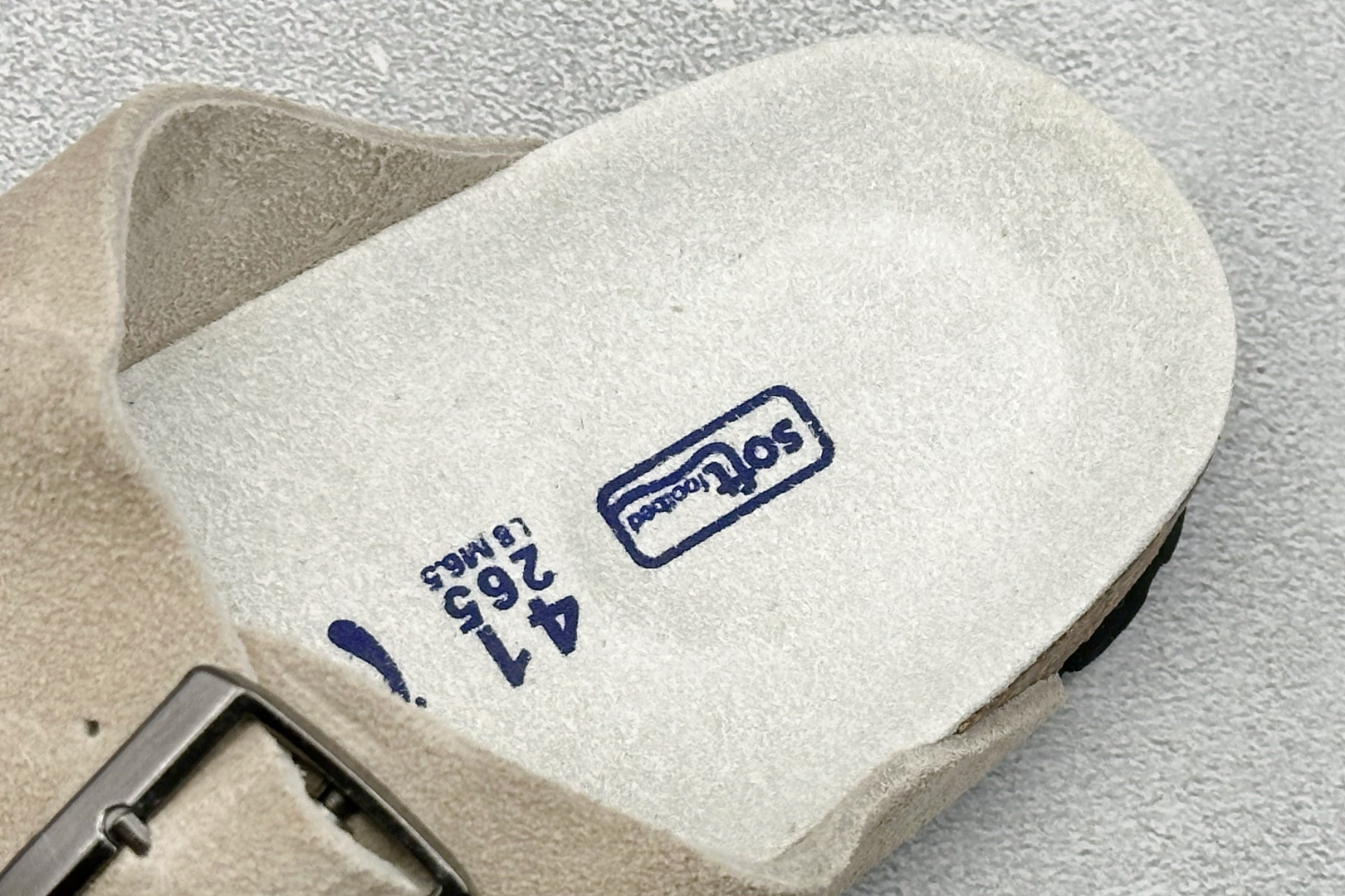 170 Birkenstock 勃肯凉鞋系列 贝母白 1009527-Chinese UA Cheap High Quatity Brand Clothes Bags handbags Sneakers wholesale wholesaler seller from China Factory suppliers Fashion Clothing Shoes best Quality Beautiful Price 170 Birkenstock 勃肯凉鞋系列 贝母白 1009527
