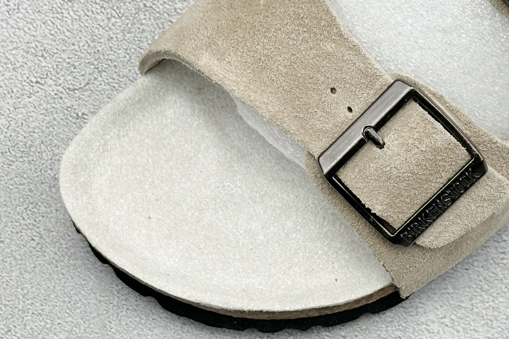 170 Birkenstock 勃肯凉鞋系列 贝母白 1009527-Chinese UA Cheap High Quatity Brand Clothes Bags handbags Sneakers wholesale wholesaler seller from China Factory suppliers Fashion Clothing Shoes best Quality Beautiful Price 170 Birkenstock 勃肯凉鞋系列 贝母白 1009527