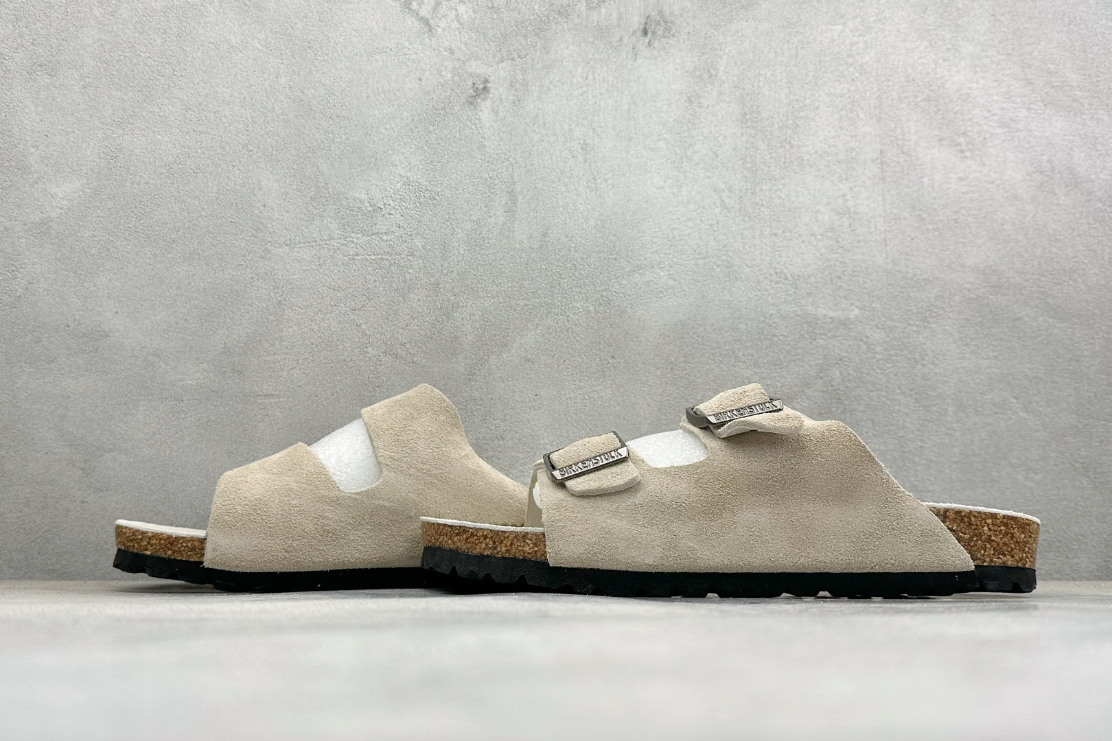 170 Birkenstock 勃肯凉鞋系列 贝母白 1009527-Chinese UA Cheap High Quatity Brand Clothes Bags handbags Sneakers wholesale wholesaler seller from China Factory suppliers Fashion Clothing Shoes best Quality Beautiful Price 170 Birkenstock 勃肯凉鞋系列 贝母白 1009527
