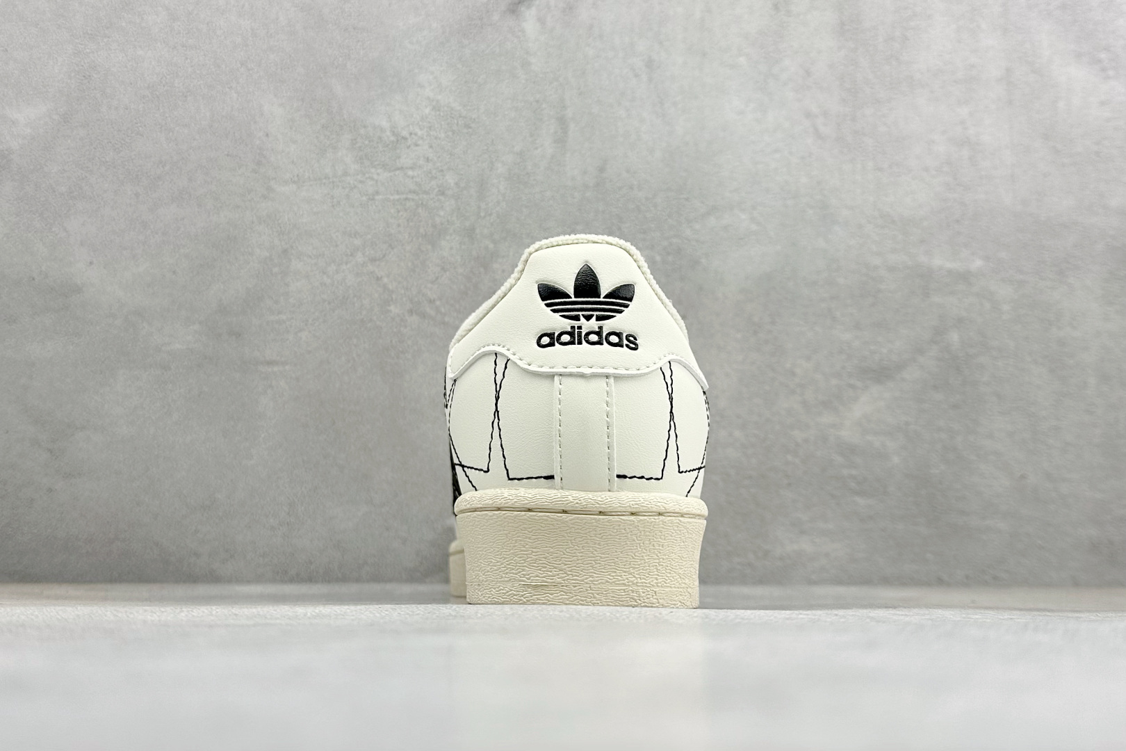 140 XR版Adidas Originals Superstar贝壳头系列 阿迪达斯 低帮经典百搭休闲运动板鞋 IH4123