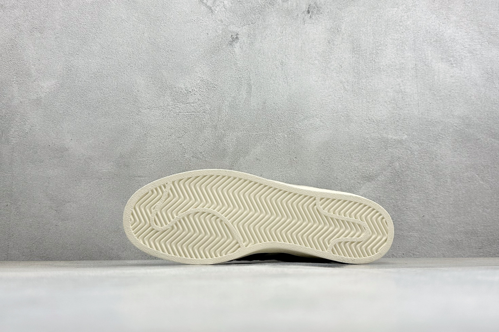 140 XR版Adidas Originals Superstar贝壳头系列 阿迪达斯 低帮经典百搭休闲运动板鞋 IH4123