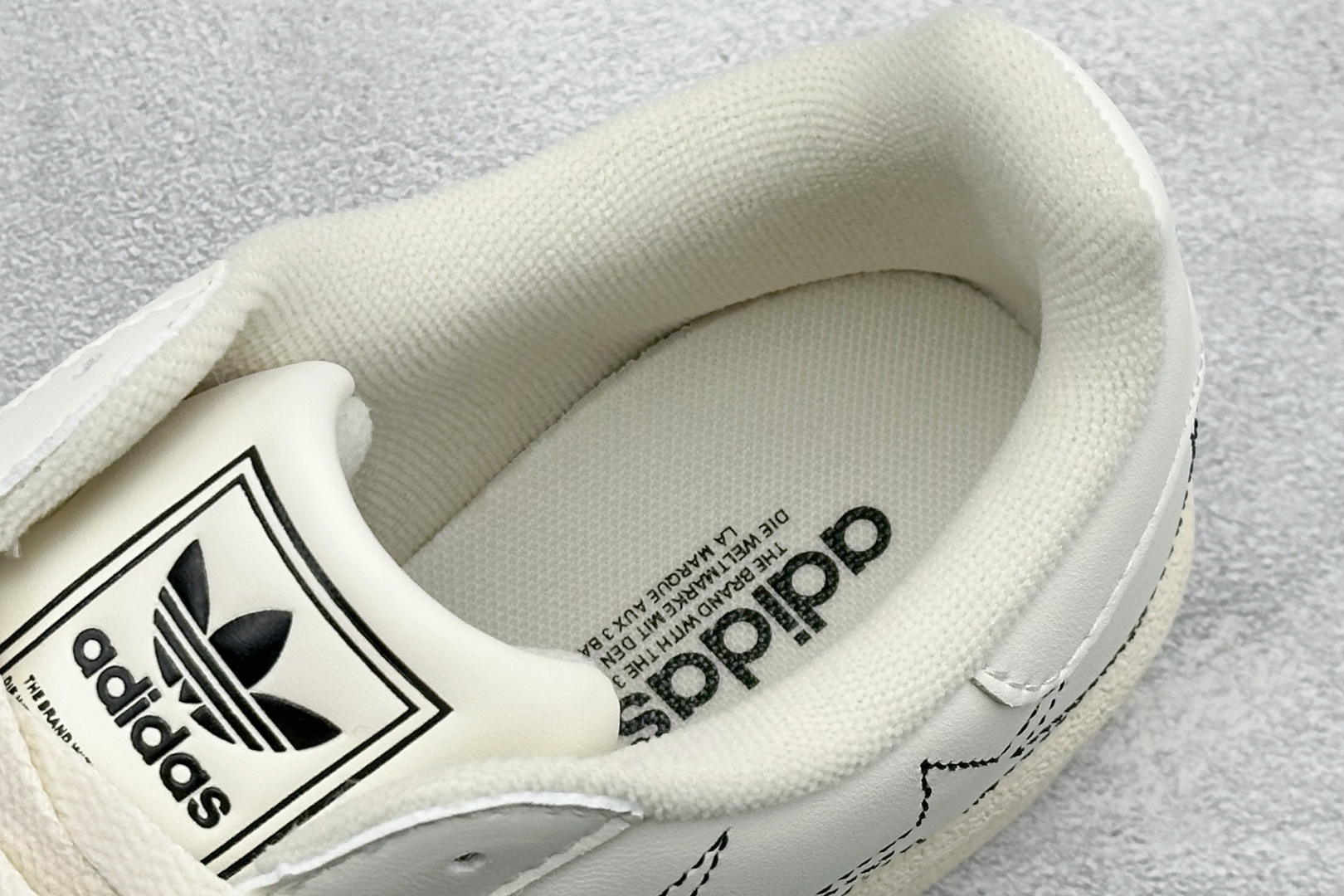 140 XR版Adidas Originals Superstar贝壳头系列 阿迪达斯 低帮经典百搭休闲运动板鞋 IH4123